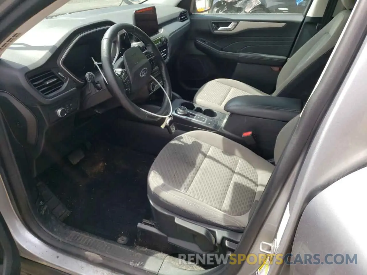 7 Photograph of a damaged car 1FMCU0G69MUA68514 FORD ESCAPE 2021