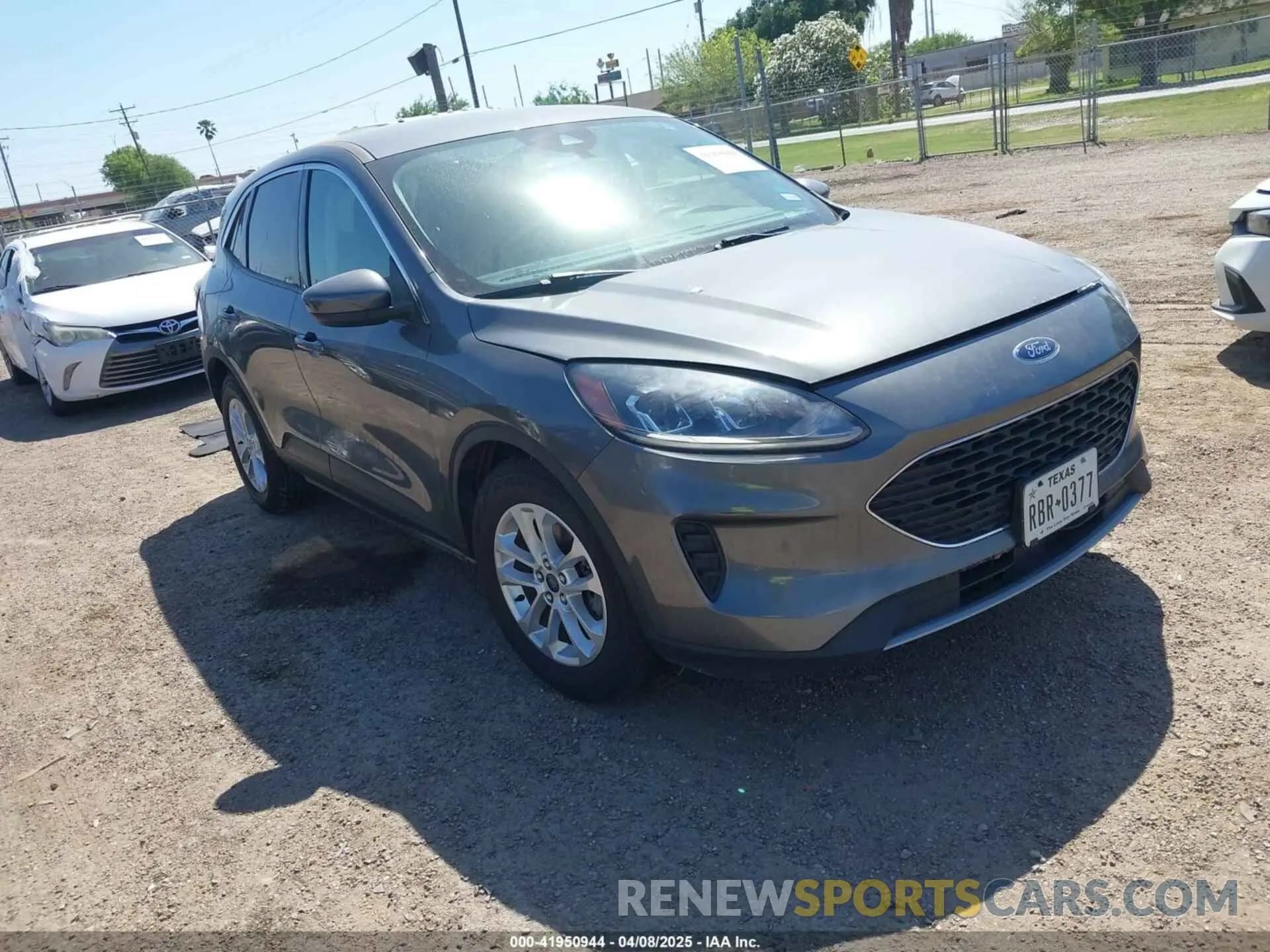 1 Photograph of a damaged car 1FMCU0G69MUB27450 FORD ESCAPE 2021