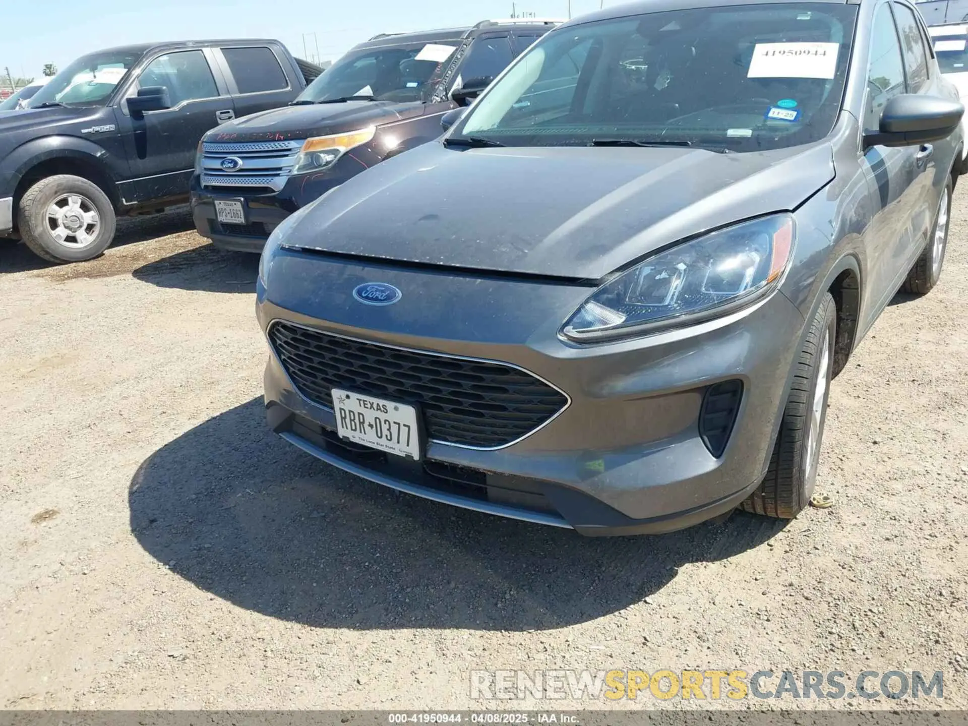 6 Photograph of a damaged car 1FMCU0G69MUB27450 FORD ESCAPE 2021