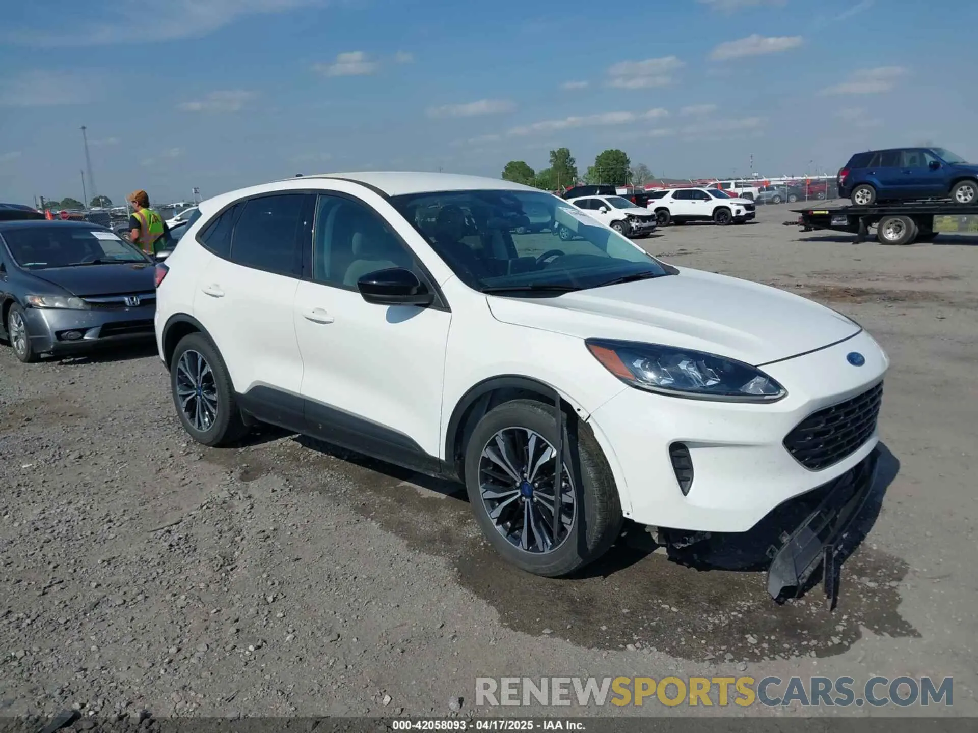 1 Photograph of a damaged car 1FMCU0G6XMUB32625 FORD ESCAPE 2021