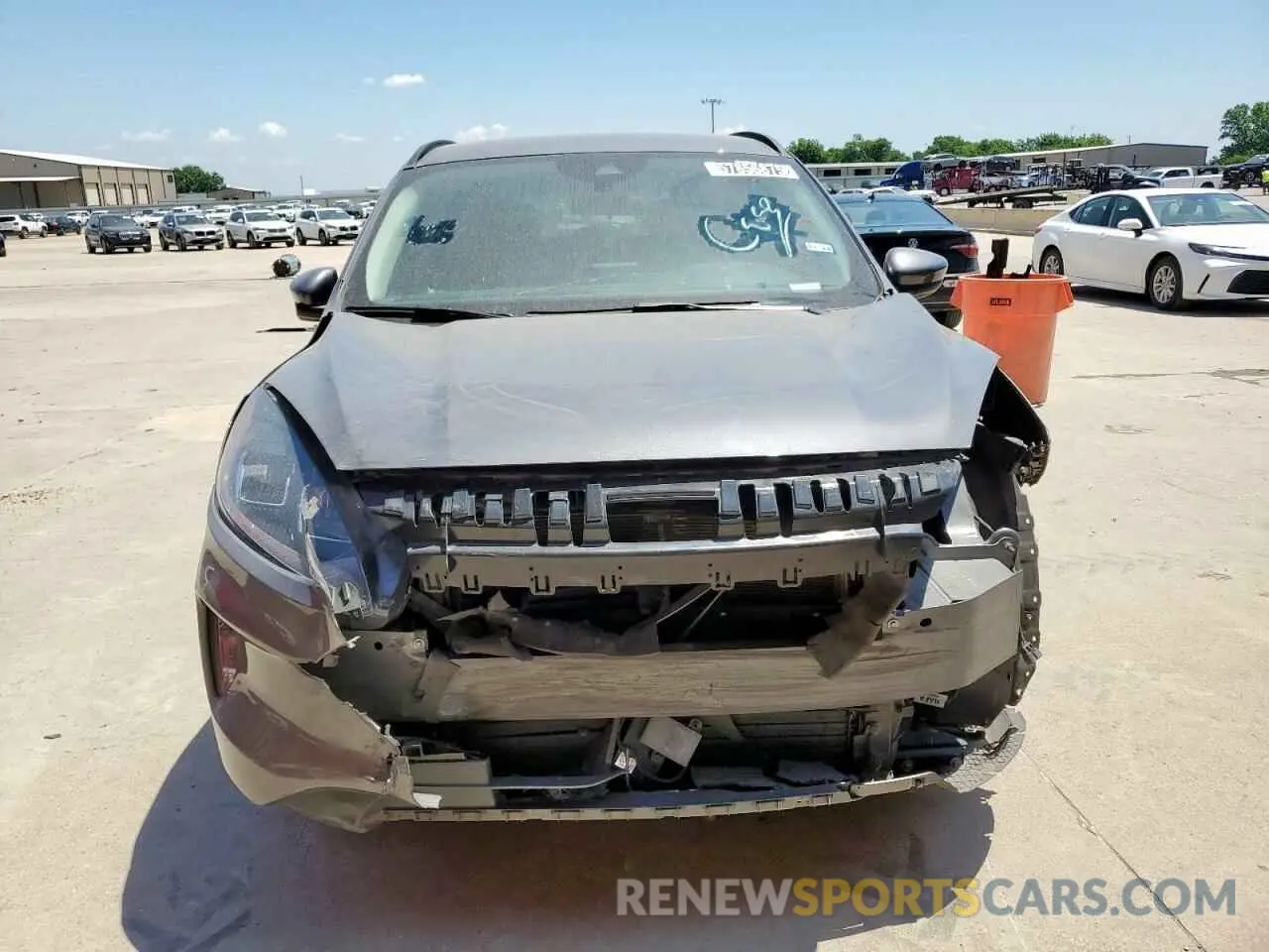 5 Photograph of a damaged car 1FMCU0H60MUA31222 FORD ESCAPE 2021