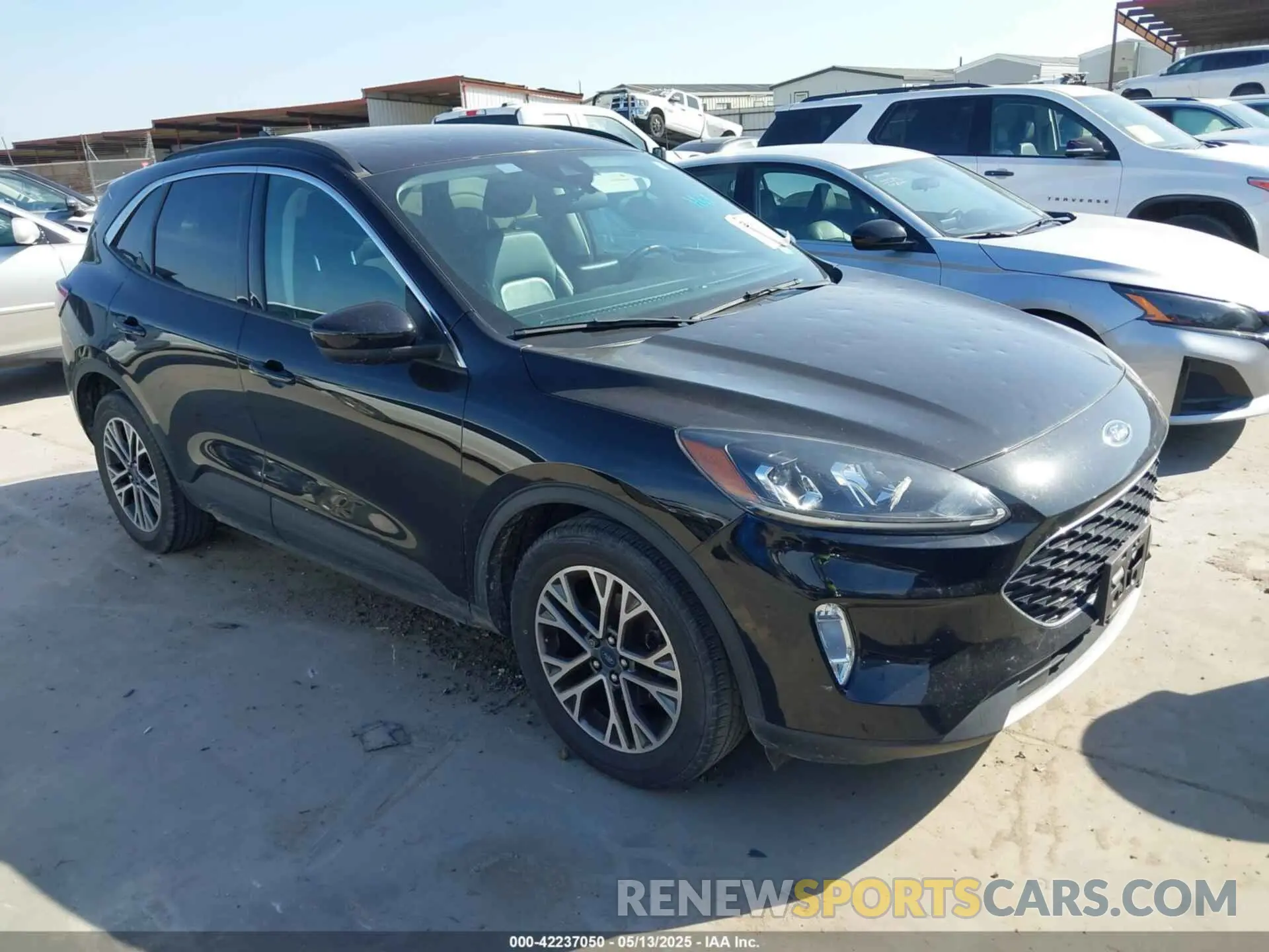 1 Photograph of a damaged car 1FMCU0H60MUA56573 FORD ESCAPE 2021