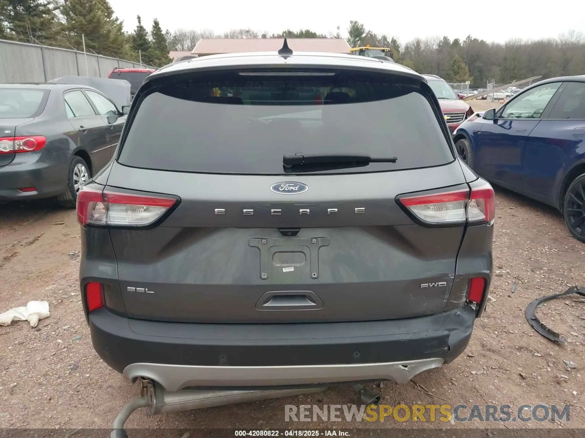 16 Photograph of a damaged car 1FMCU0H60MUA56833 FORD ESCAPE 2021