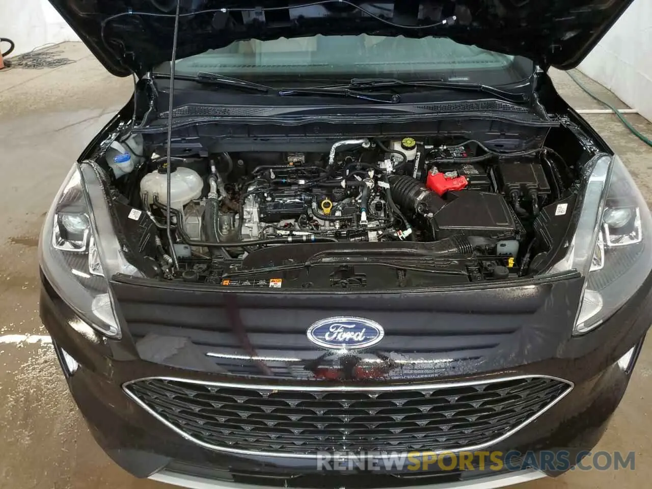 12 Photograph of a damaged car 1FMCU0H60MUB29618 FORD ESCAPE 2021