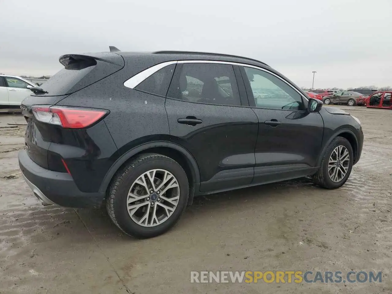 3 Photograph of a damaged car 1FMCU0H62MUA56736 FORD ESCAPE 2021