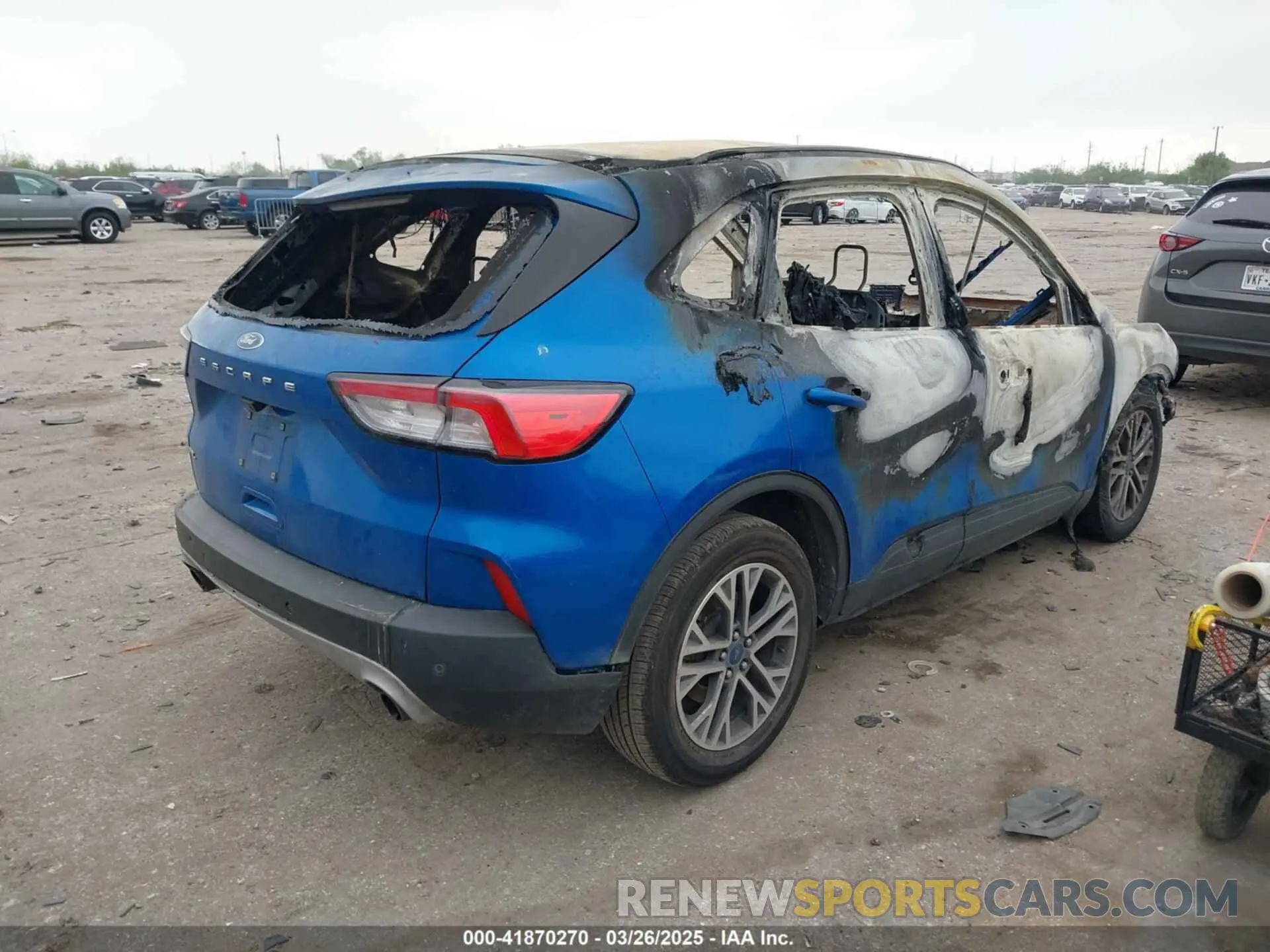 4 Photograph of a damaged car 1FMCU0H65MUA57895 FORD ESCAPE 2021