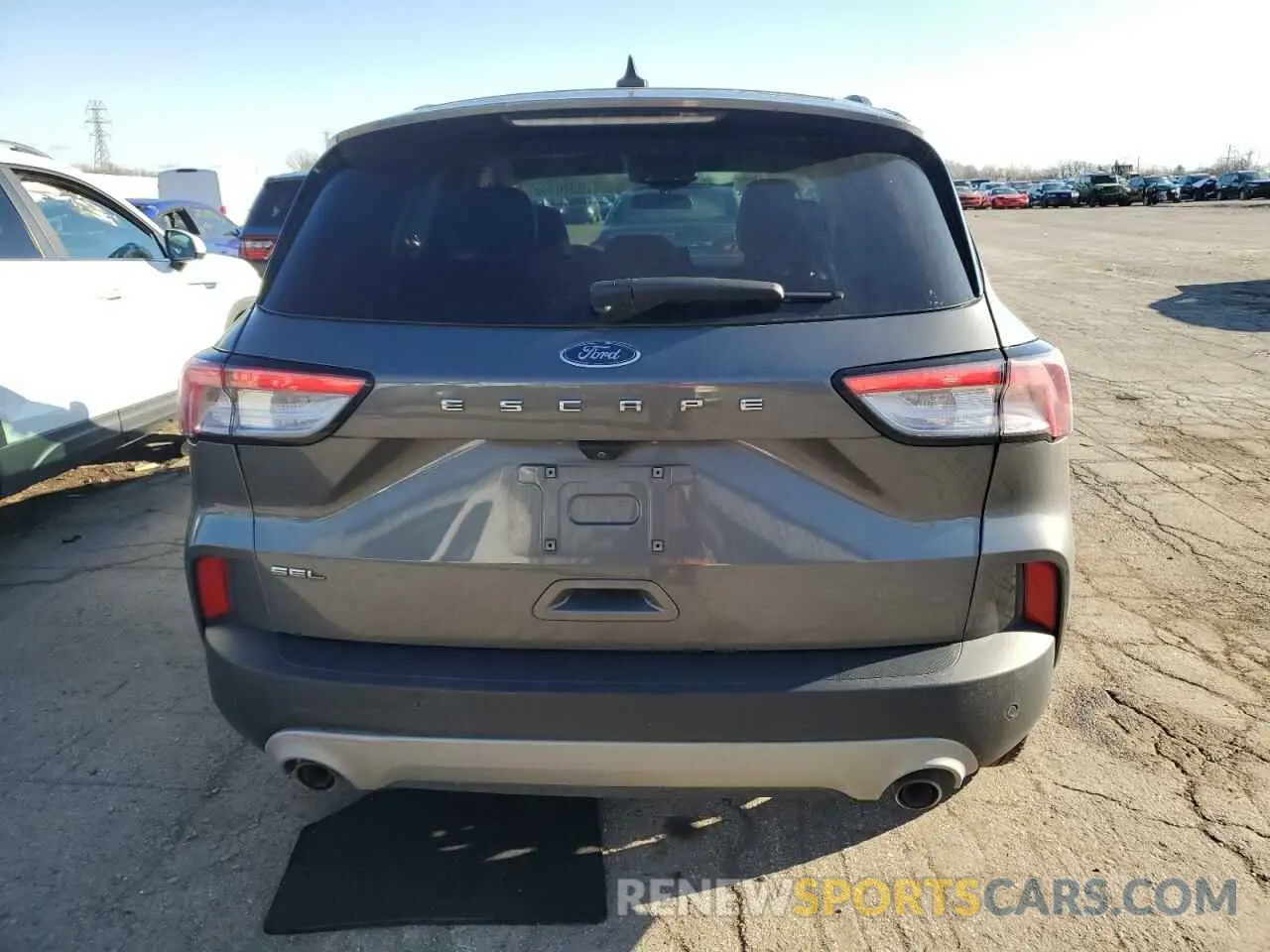 6 Photograph of a damaged car 1FMCU0H65MUA63759 FORD ESCAPE 2021