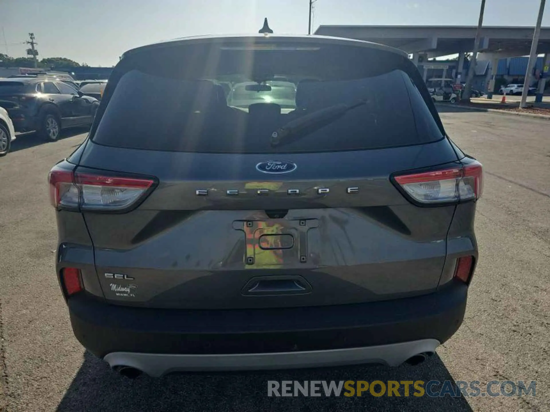 21 Photograph of a damaged car 1FMCU0H69MUA91404 FORD ESCAPE 2021