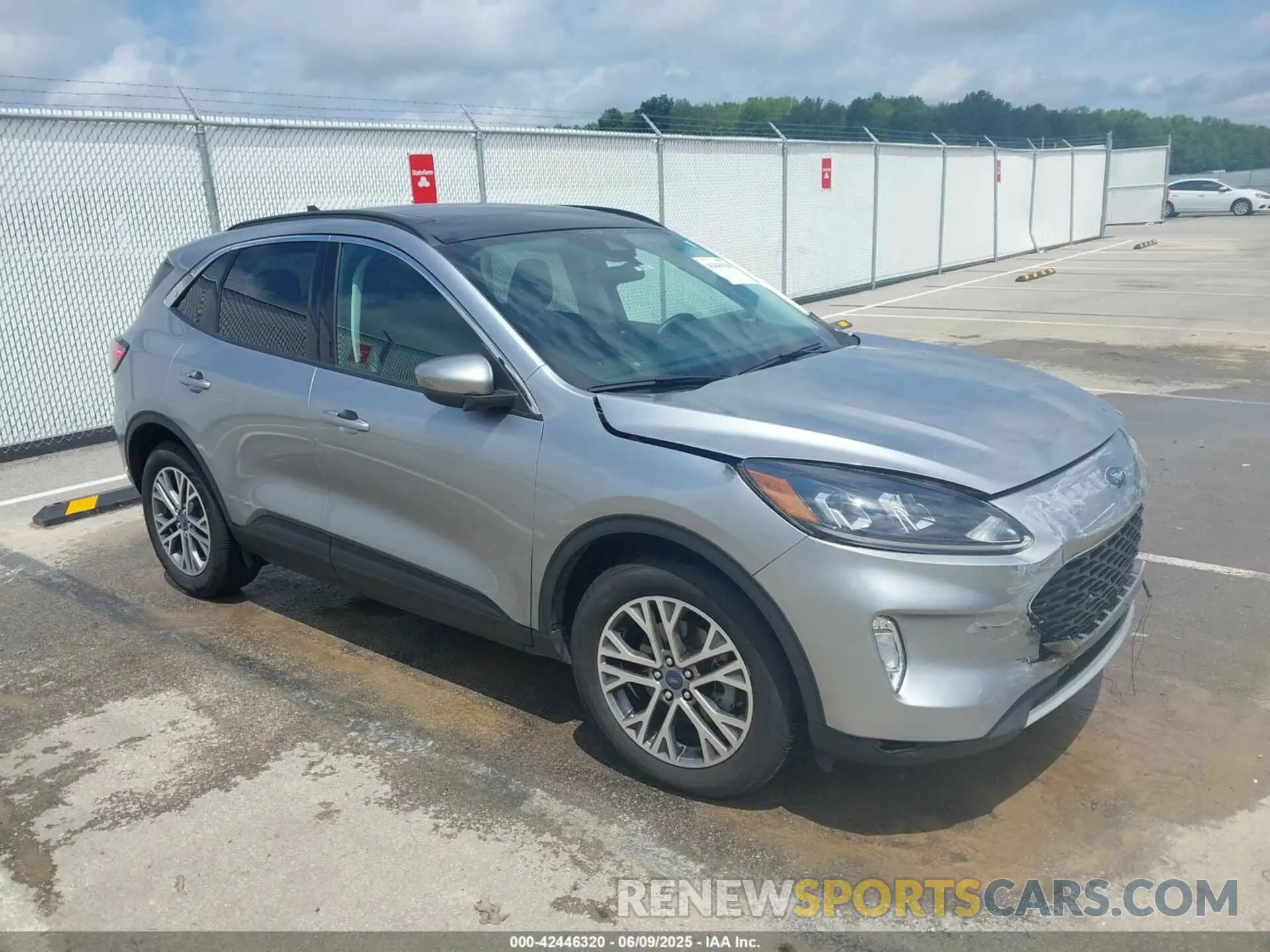 1 Photograph of a damaged car 1FMCU0H6XMUB20523 FORD ESCAPE 2021
