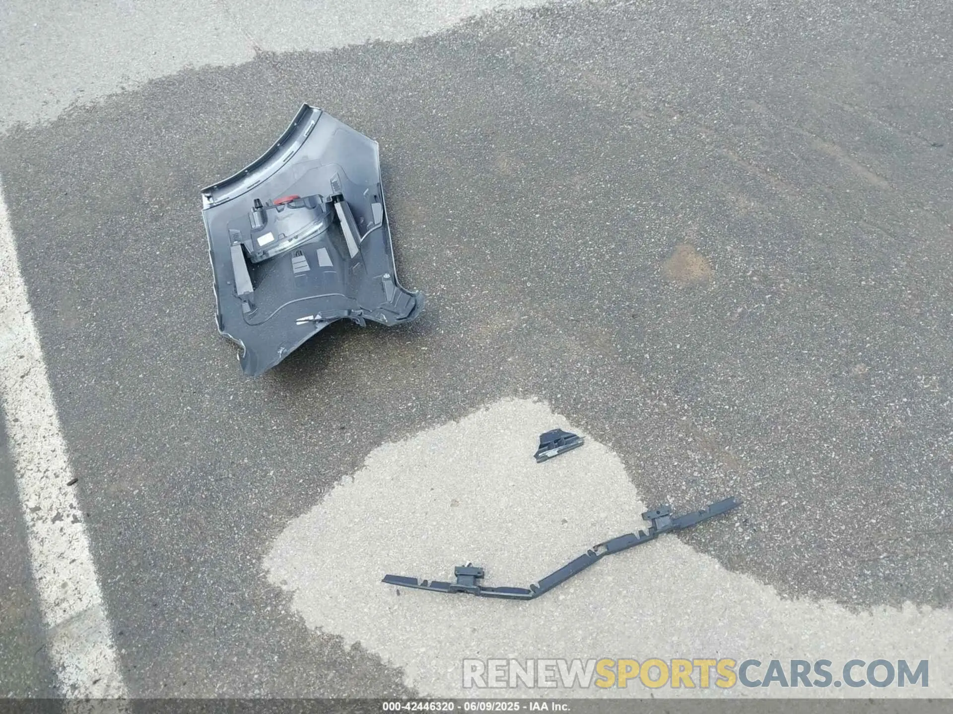 12 Photograph of a damaged car 1FMCU0H6XMUB20523 FORD ESCAPE 2021