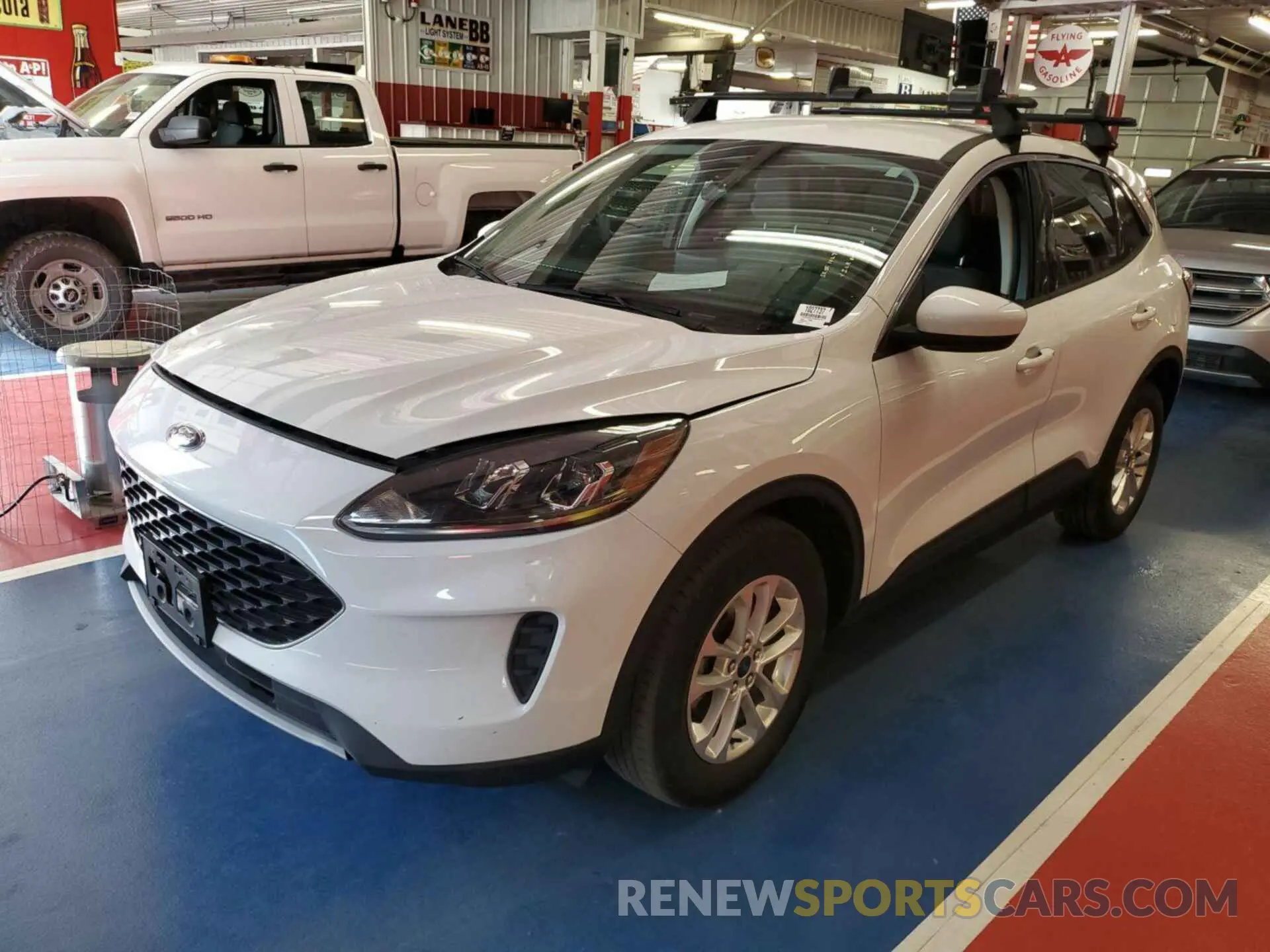 25 Photograph of a damaged car 1FMCU9BZ1MUA52572 FORD ESCAPE 2021