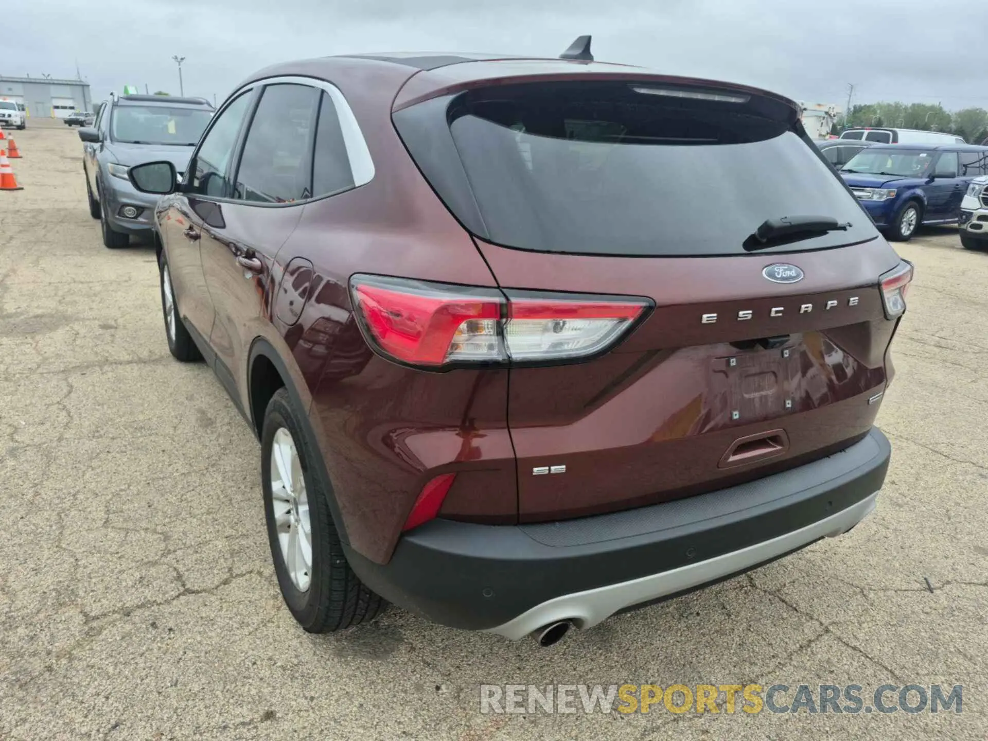 2 Photograph of a damaged car 1FMCU9BZ1MUA53074 FORD ESCAPE 2021