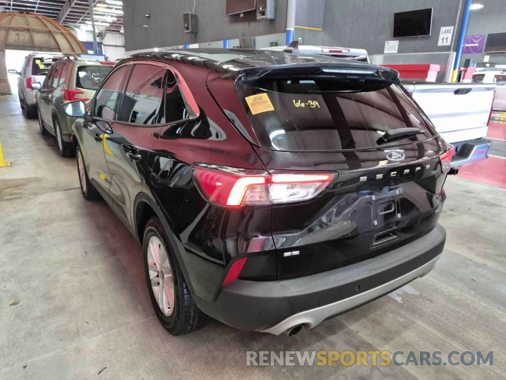 23 Photograph of a damaged car 1FMCU9BZ2MUA52497 FORD ESCAPE 2021