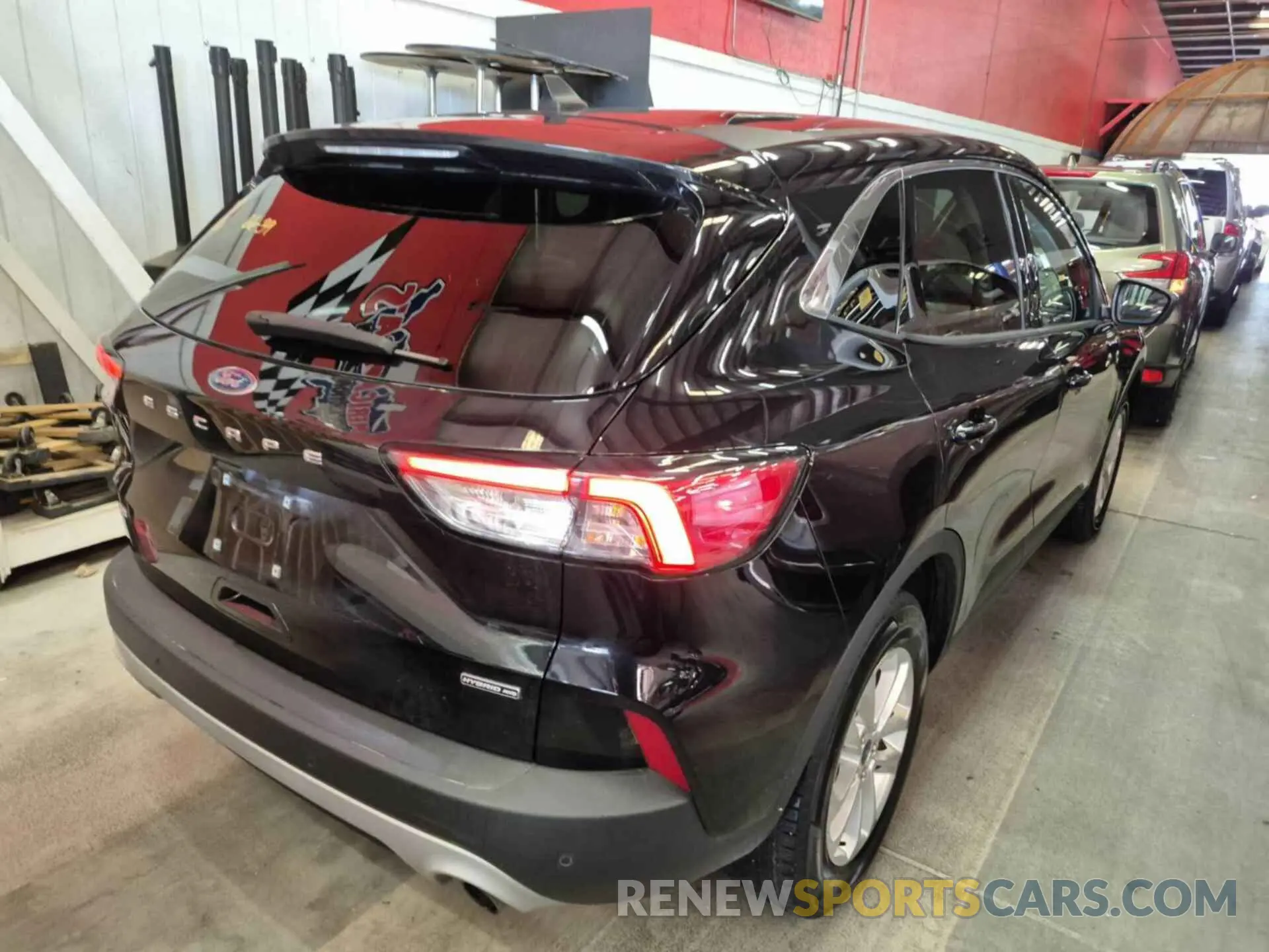 6 Photograph of a damaged car 1FMCU9BZ2MUA52497 FORD ESCAPE 2021