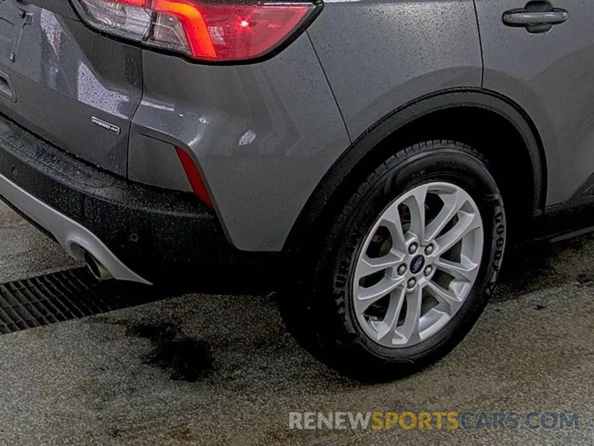 25 Photograph of a damaged car 1FMCU9BZ2MUA53083 FORD ESCAPE 2021