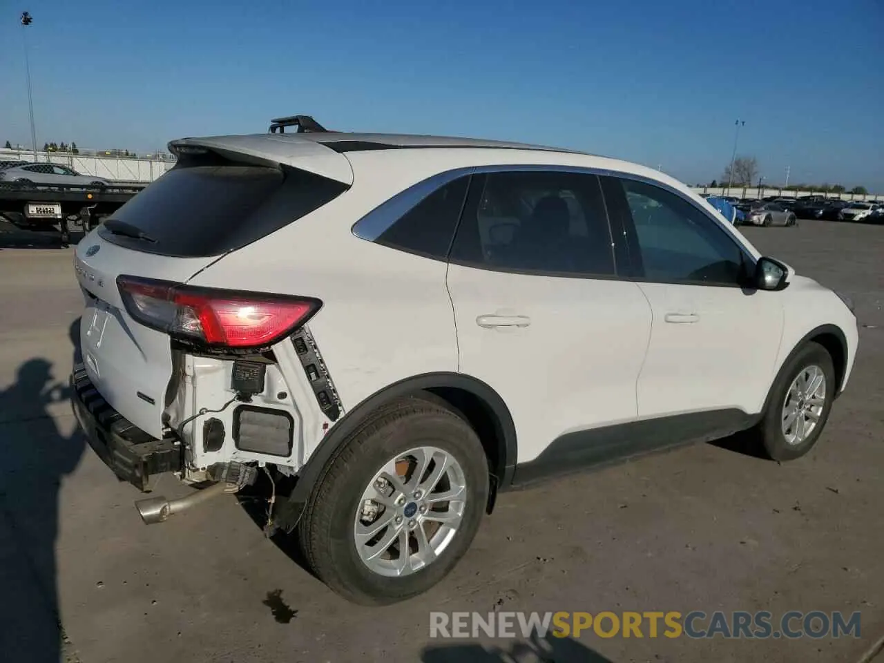 3 Photograph of a damaged car 1FMCU9BZ2MUB03223 FORD ESCAPE 2021