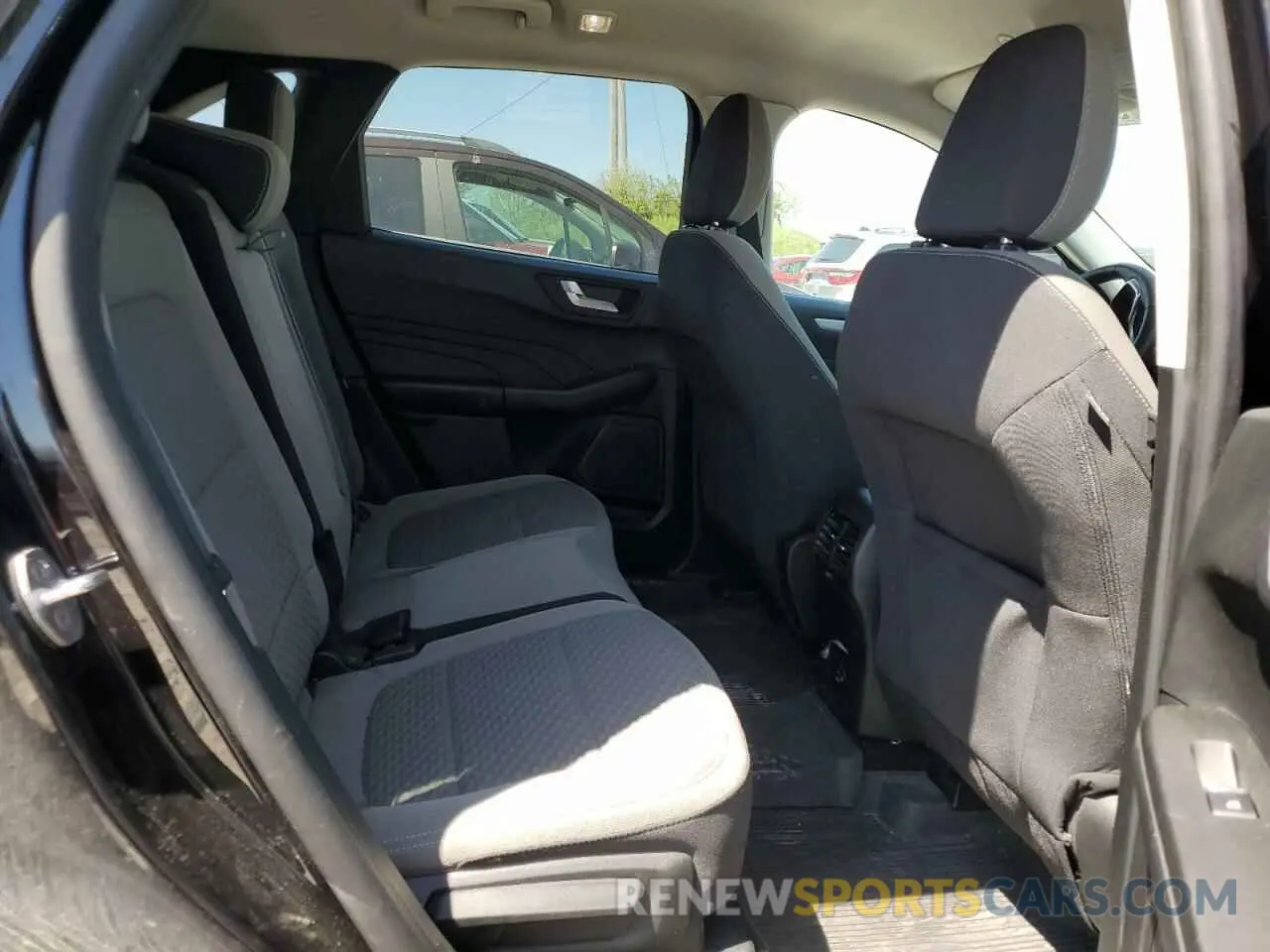 11 Photograph of a damaged car 1FMCU9BZ3MUA26006 FORD ESCAPE 2021