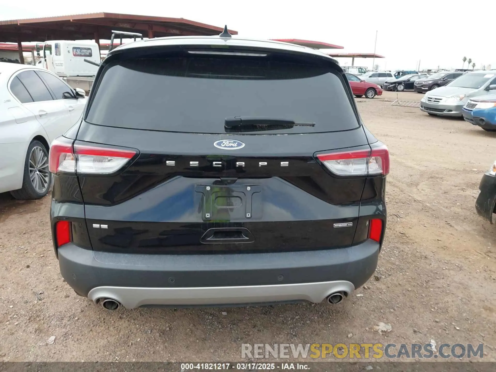 16 Photograph of a damaged car 1FMCU9BZ3MUA83855 FORD ESCAPE 2021
