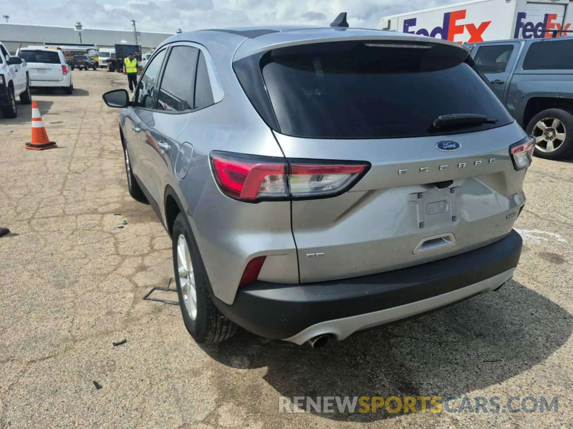 17 Photograph of a damaged car 1FMCU9BZ4MUA50850 FORD ESCAPE 2021