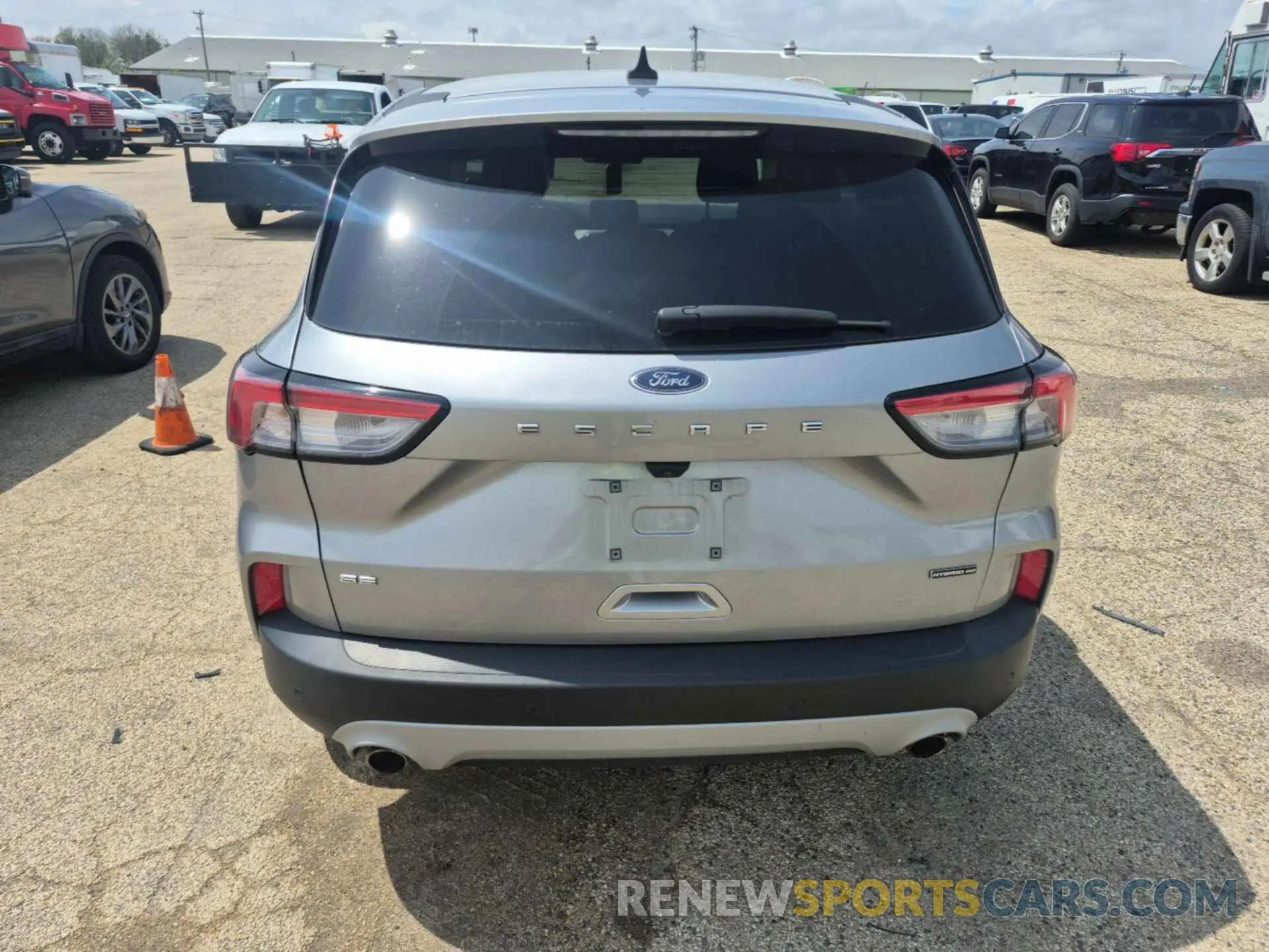 4 Photograph of a damaged car 1FMCU9BZ4MUA50850 FORD ESCAPE 2021