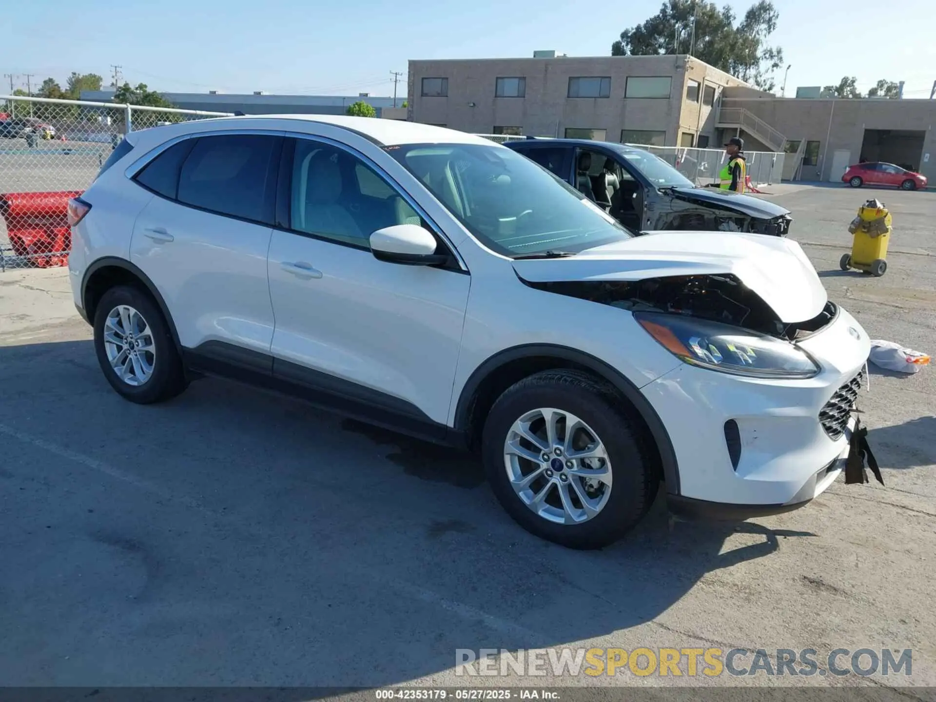 1 Photograph of a damaged car 1FMCU9BZ4MUA68247 FORD ESCAPE 2021