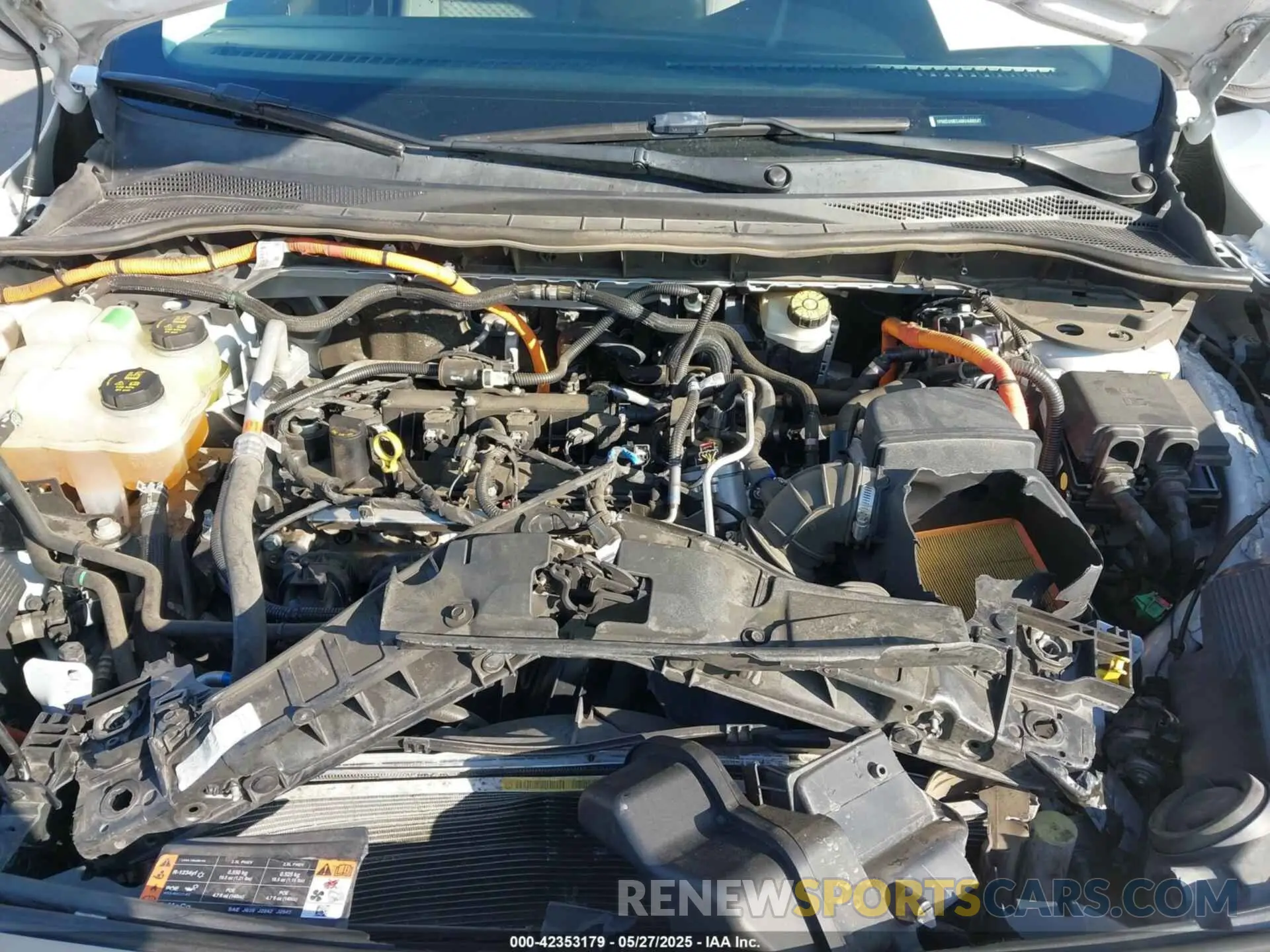 10 Photograph of a damaged car 1FMCU9BZ4MUA68247 FORD ESCAPE 2021