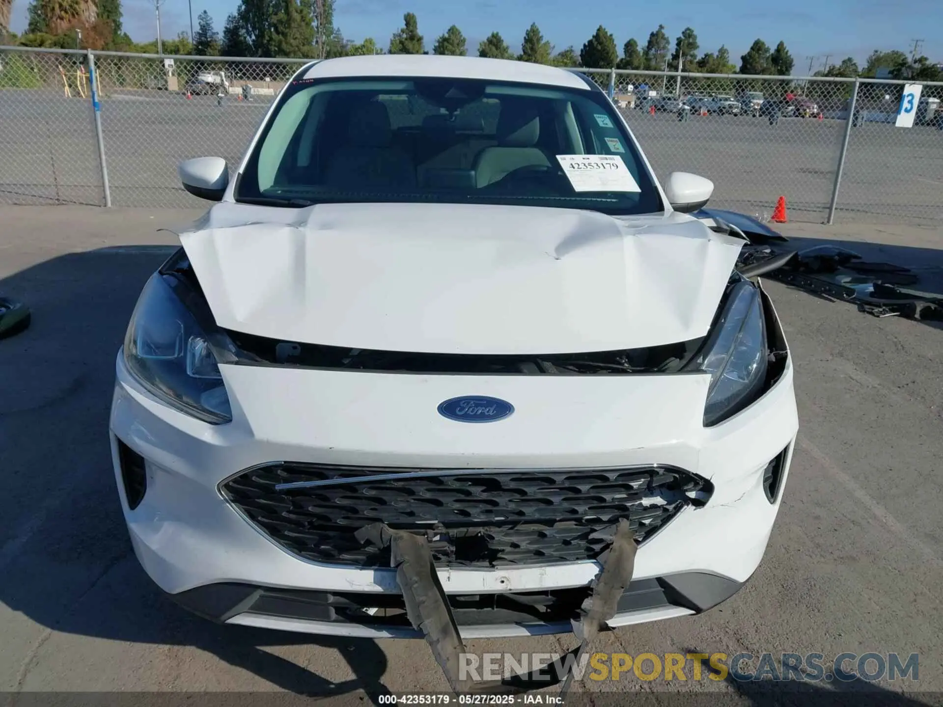 12 Photograph of a damaged car 1FMCU9BZ4MUA68247 FORD ESCAPE 2021
