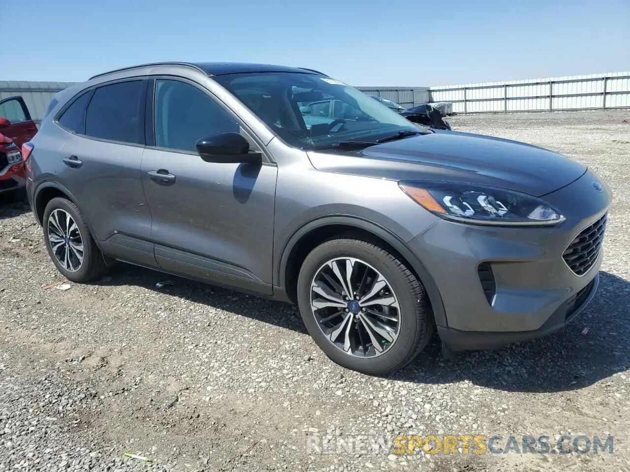4 Photograph of a damaged car 1FMCU9BZ6MUA12214 FORD ESCAPE 2021
