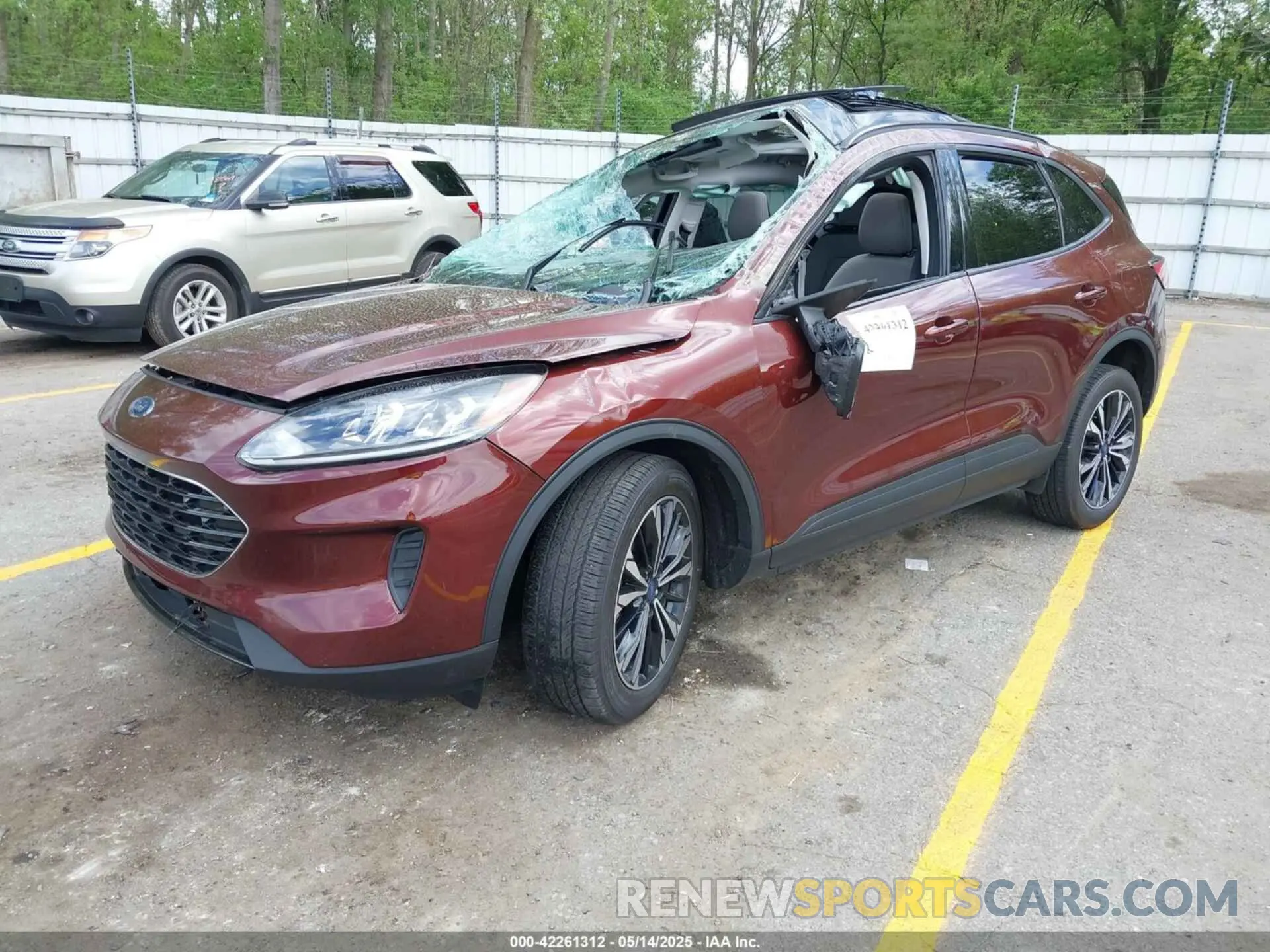 2 Photograph of a damaged car 1FMCU9BZ9MUA15592 FORD ESCAPE 2021