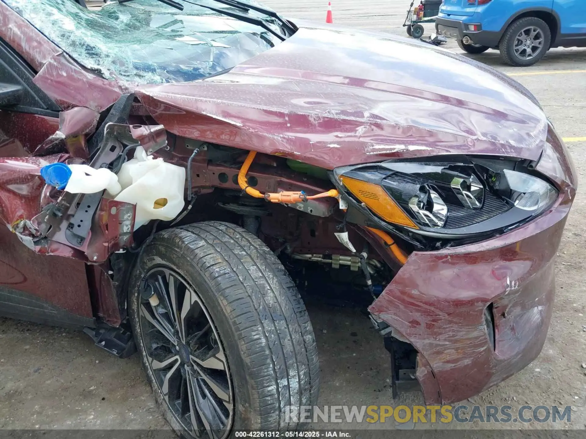 6 Photograph of a damaged car 1FMCU9BZ9MUA15592 FORD ESCAPE 2021