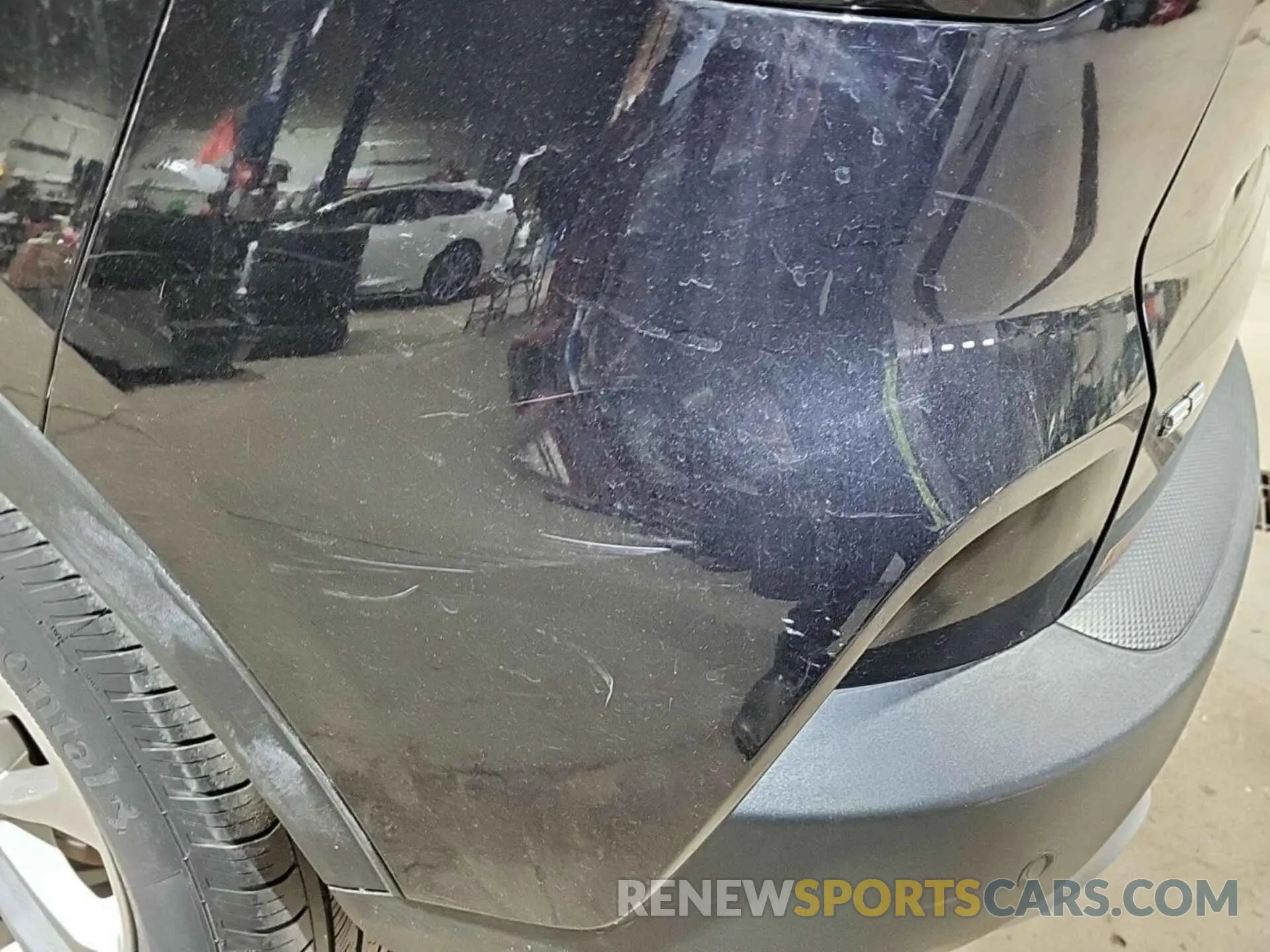 29 Photograph of a damaged car 1FMCU9BZ9MUA52562 FORD ESCAPE 2021