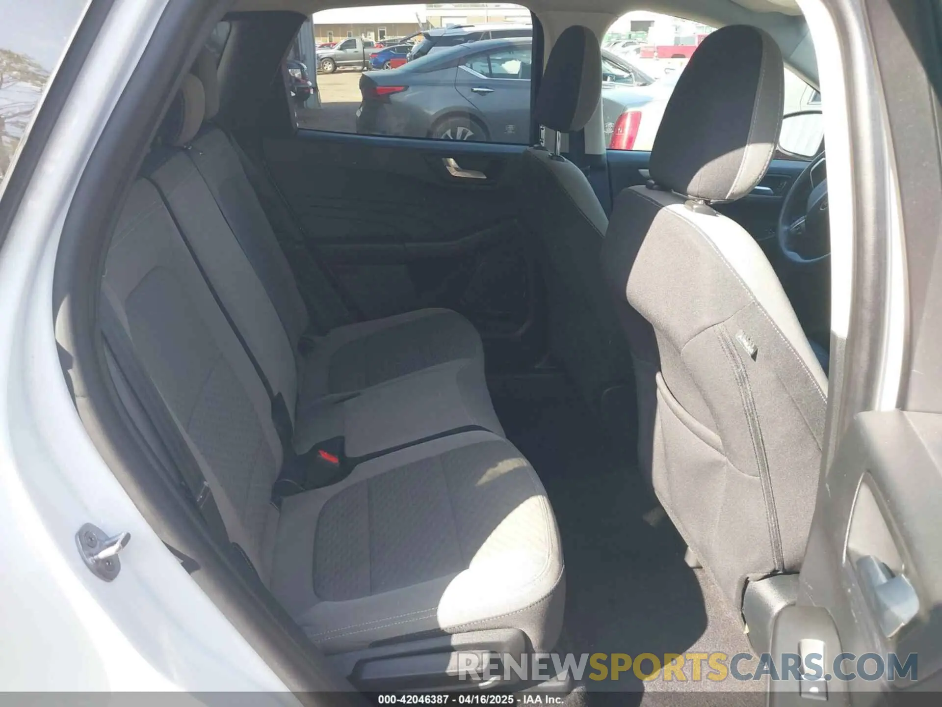 8 Photograph of a damaged car 1FMCU9BZXMUB25986 FORD ESCAPE 2021