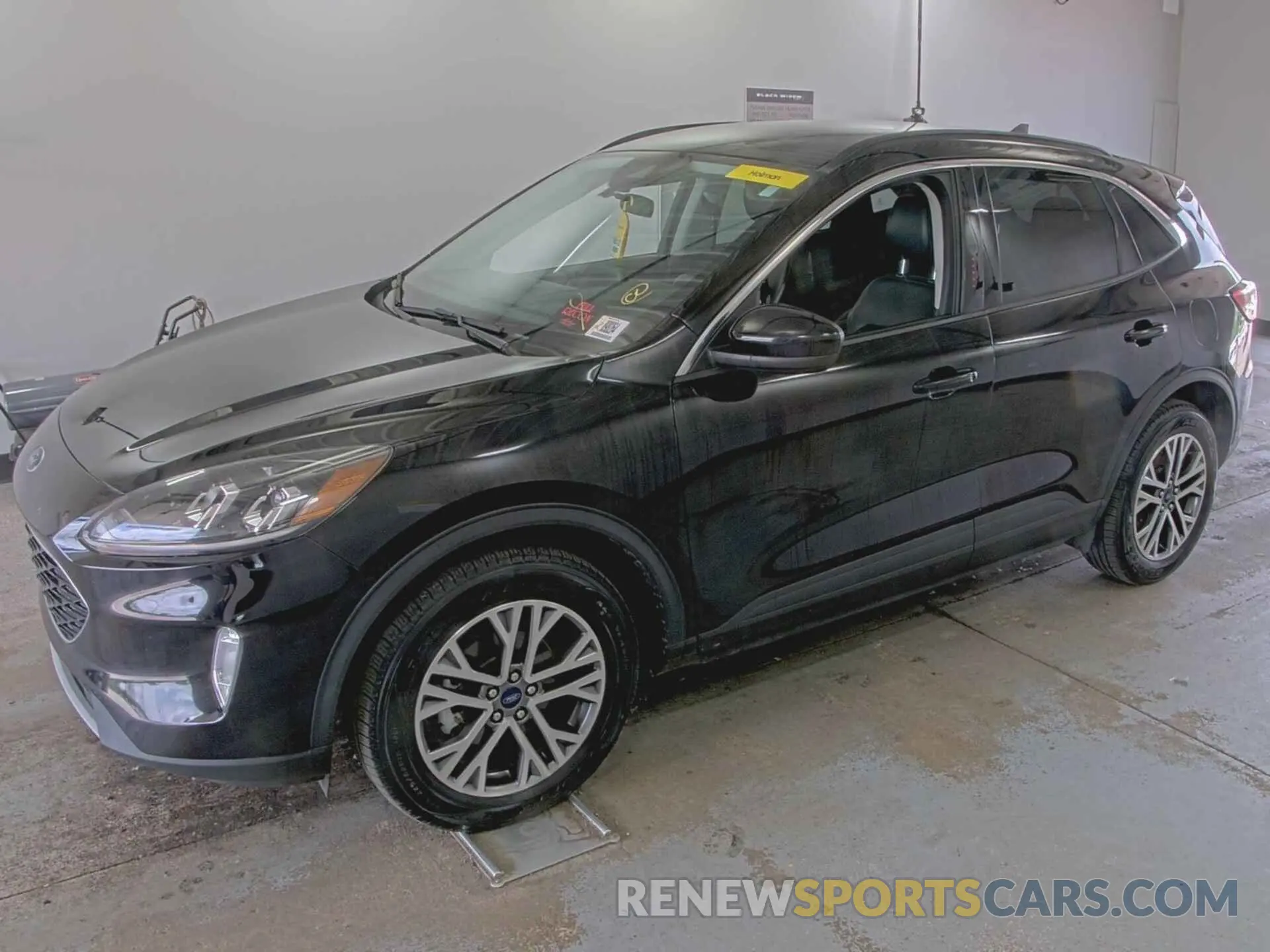 3 Photograph of a damaged car 1FMCU9CZ5MUA50807 FORD ESCAPE 2021
