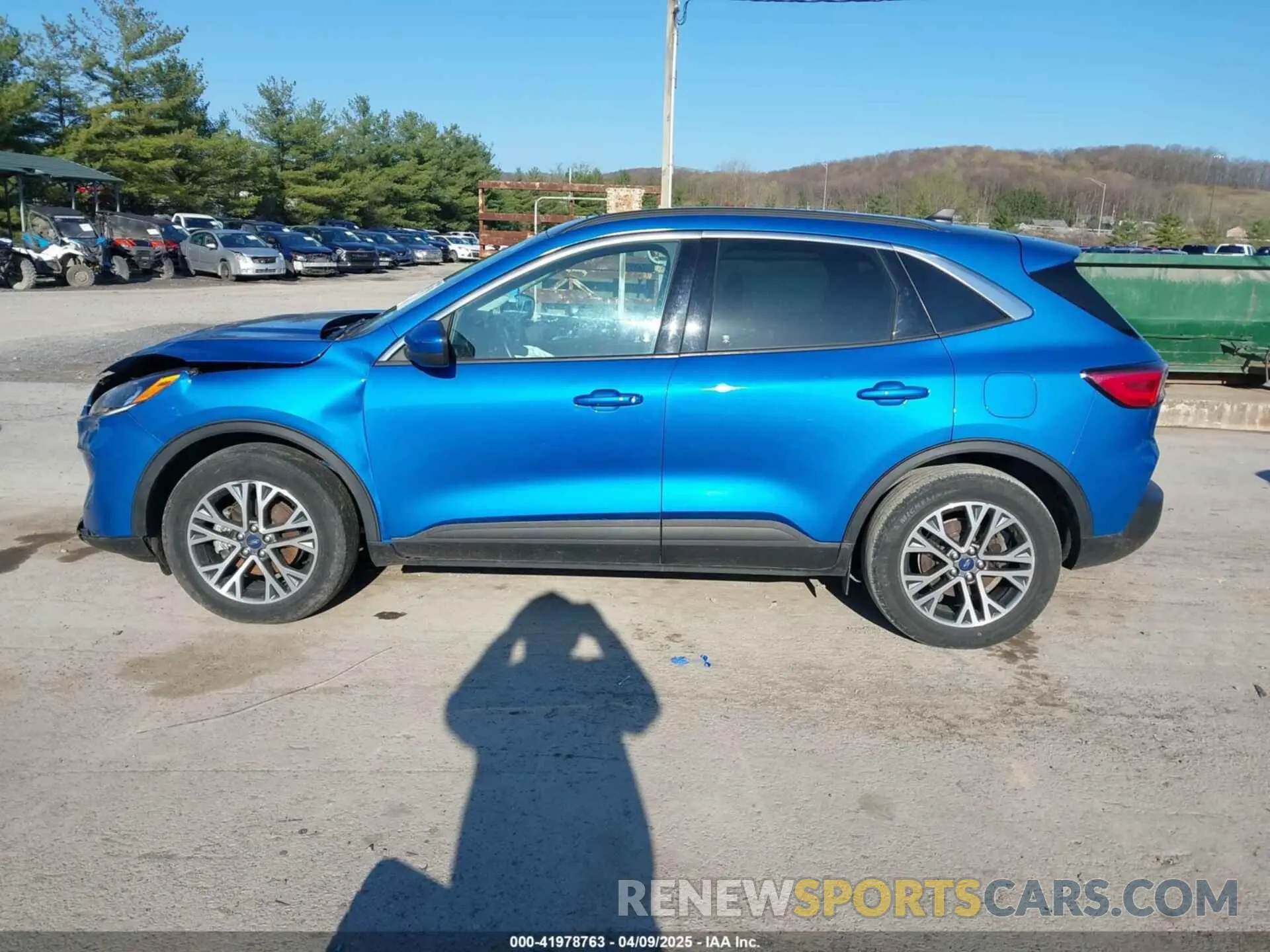 14 Photograph of a damaged car 1FMCU9CZ7MUA20319 FORD ESCAPE 2021