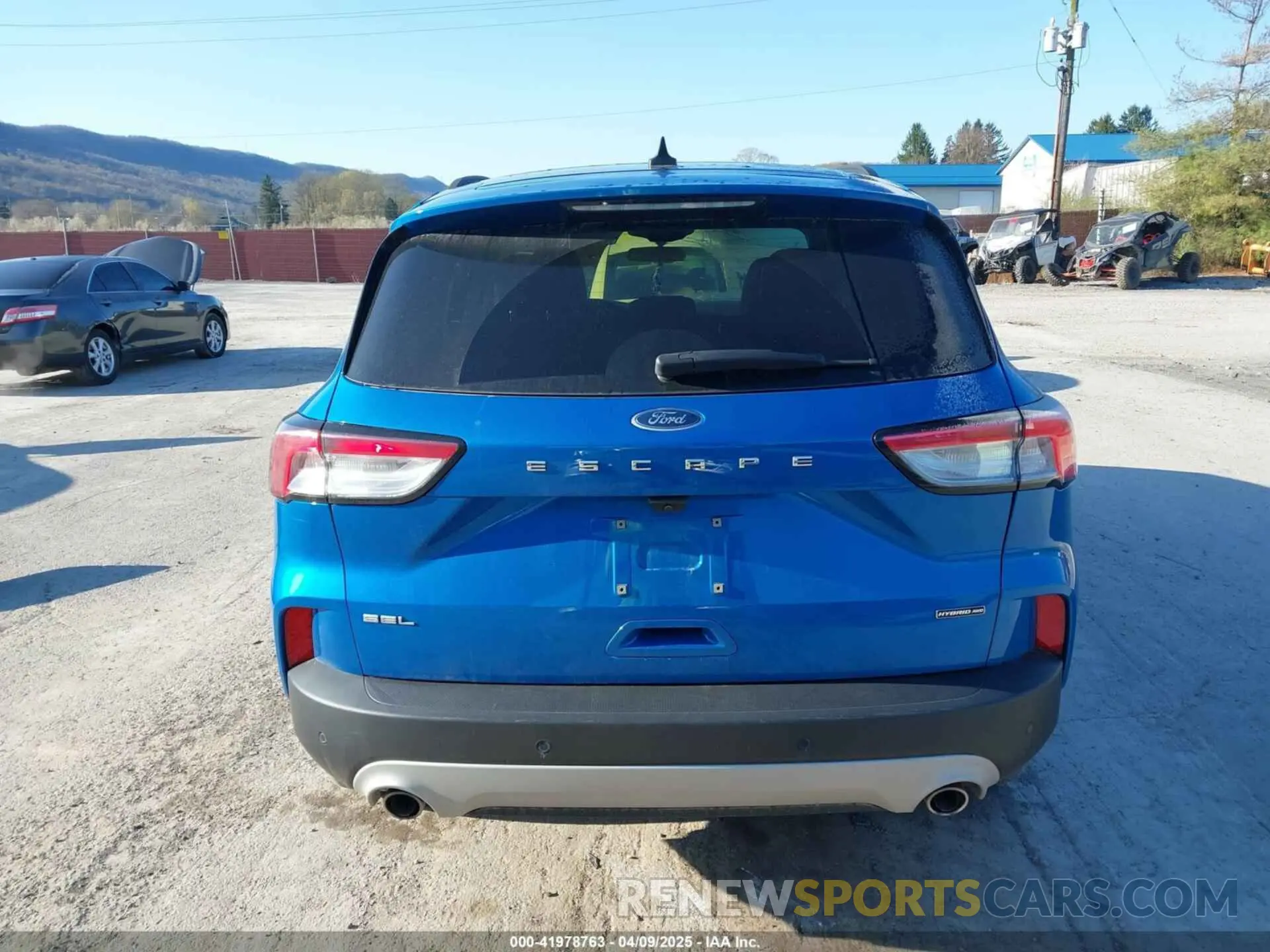 16 Photograph of a damaged car 1FMCU9CZ7MUA20319 FORD ESCAPE 2021