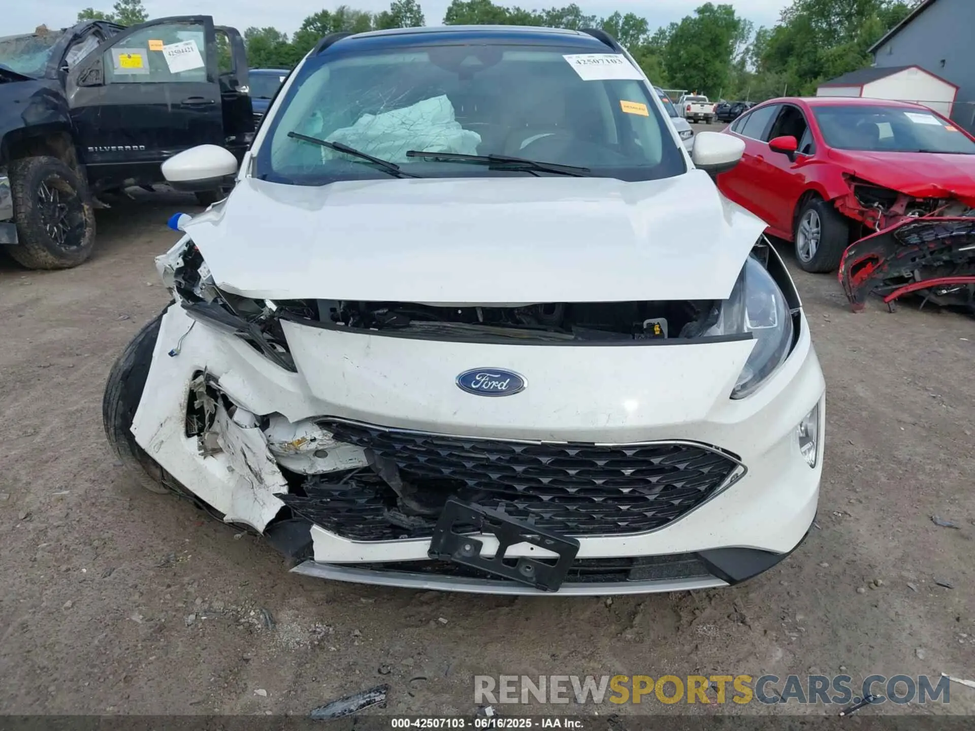 12 Photograph of a damaged car 1FMCU9CZ7MUB16676 FORD ESCAPE 2021