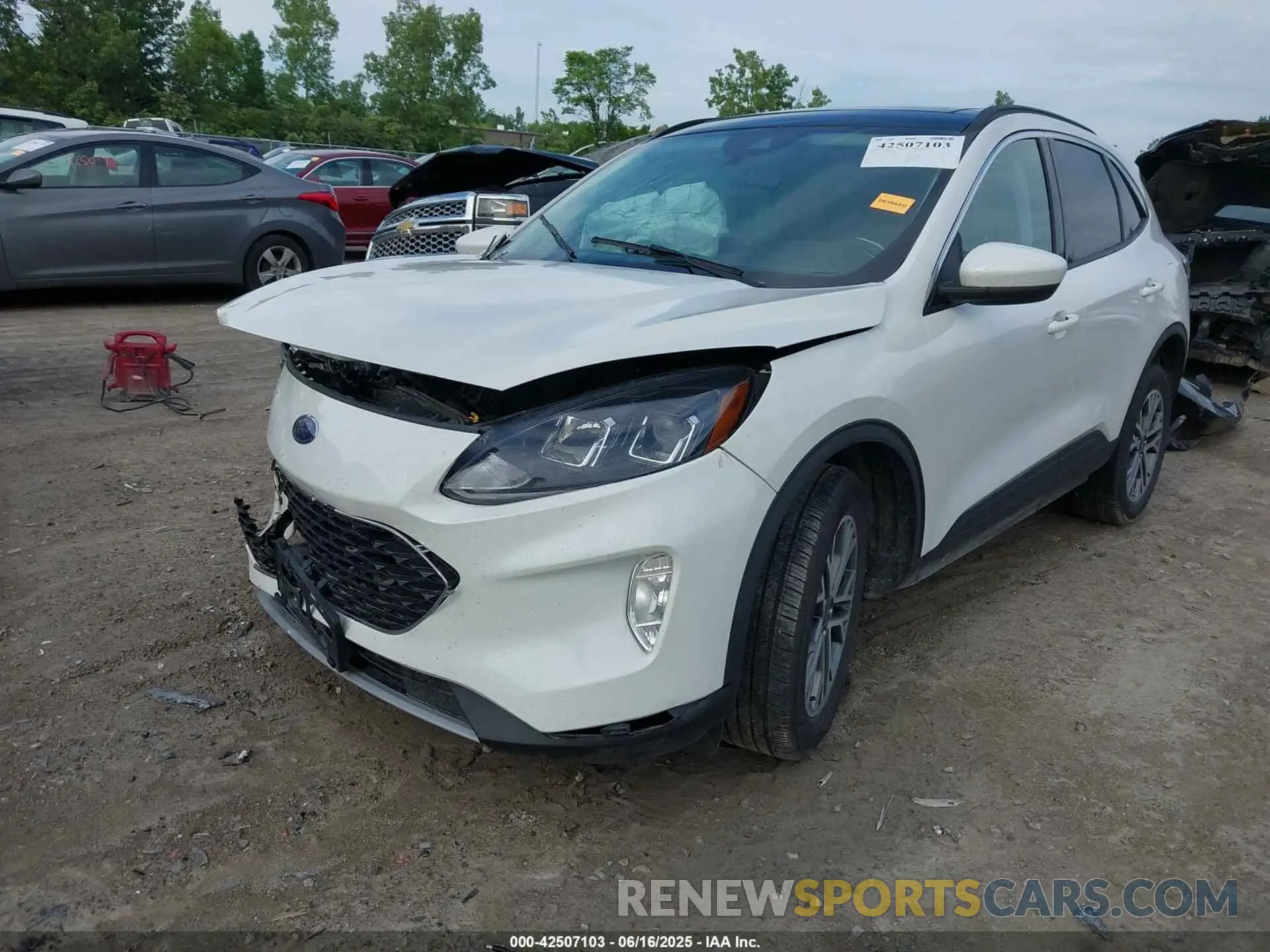 2 Photograph of a damaged car 1FMCU9CZ7MUB16676 FORD ESCAPE 2021
