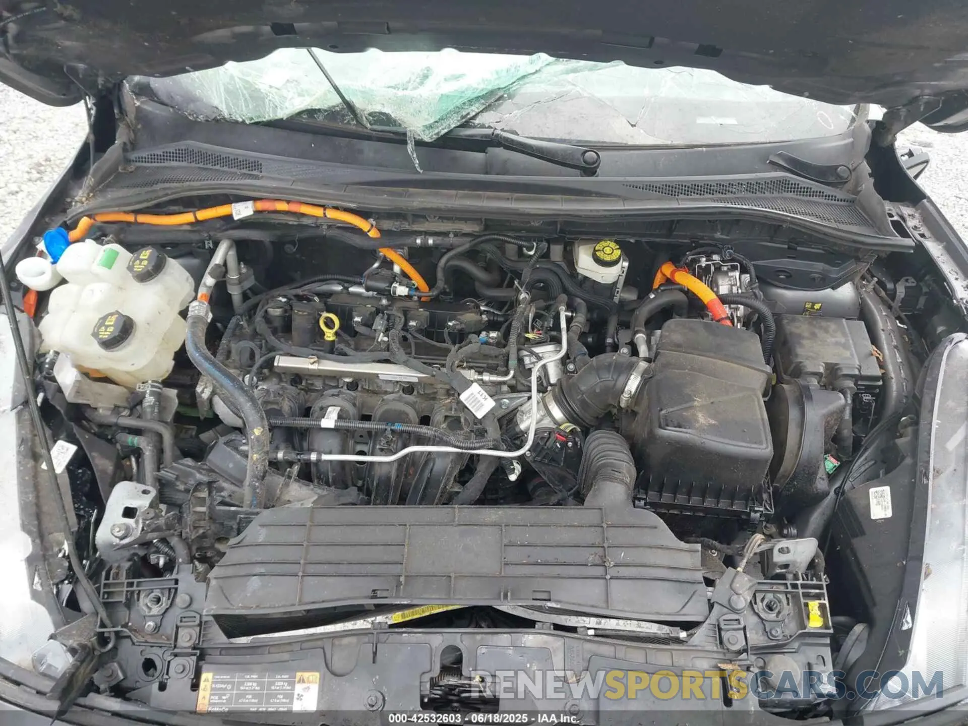 10 Photograph of a damaged car 1FMCU9CZ9MUA82756 FORD ESCAPE 2021