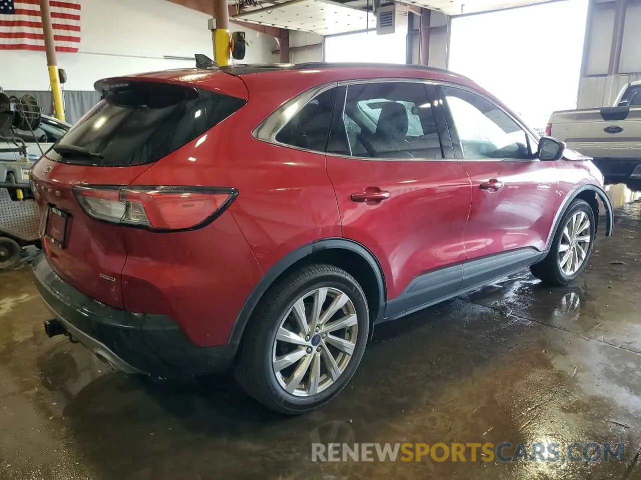 3 Photograph of a damaged car 1FMCU9DZ0MUB17327 FORD ESCAPE 2021
