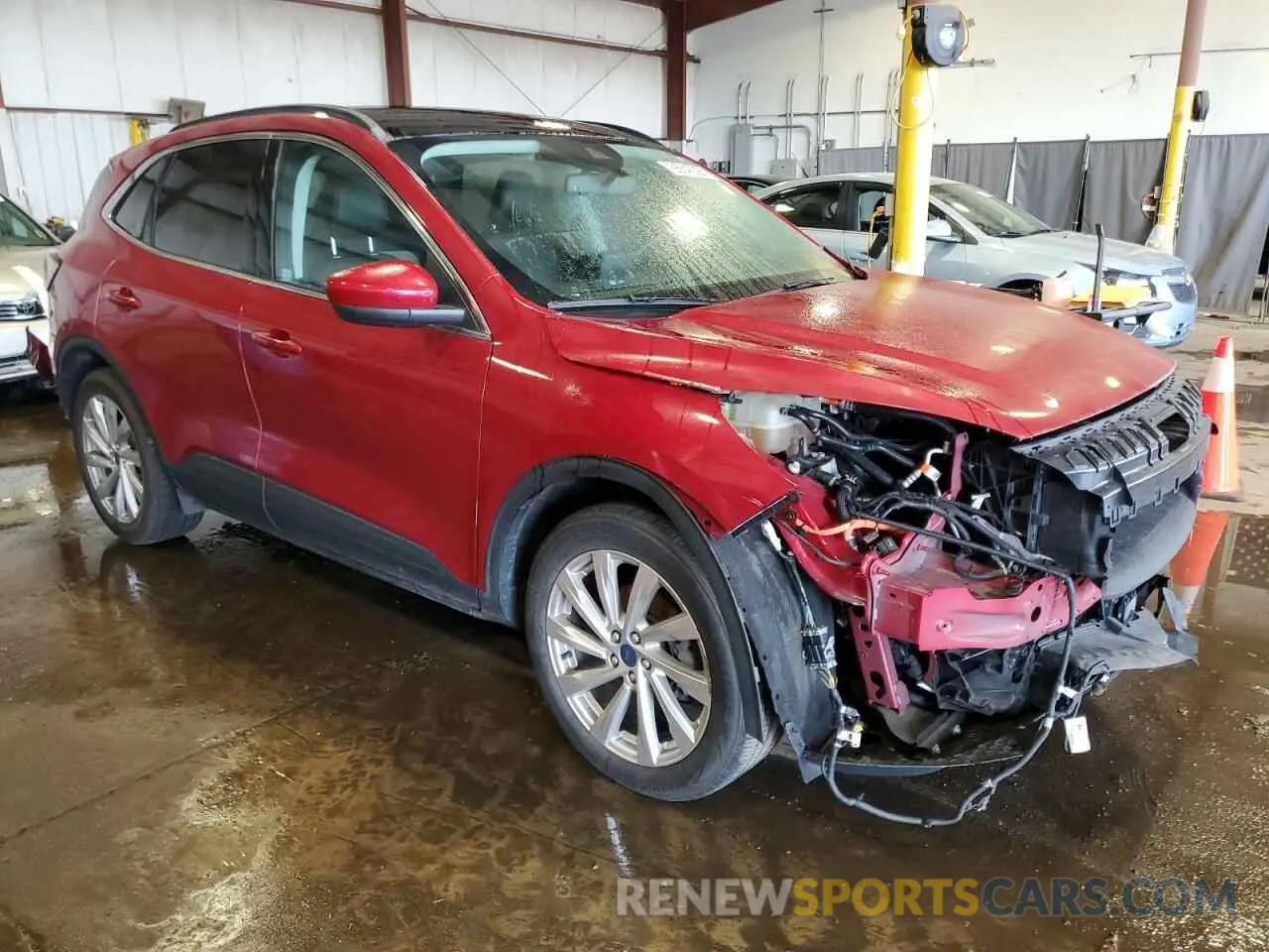 4 Photograph of a damaged car 1FMCU9DZ0MUB17327 FORD ESCAPE 2021