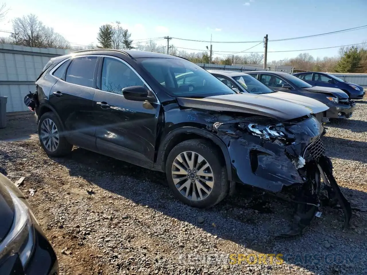 4 Photograph of a damaged car 1FMCU9DZ3MUA56331 FORD ESCAPE 2021