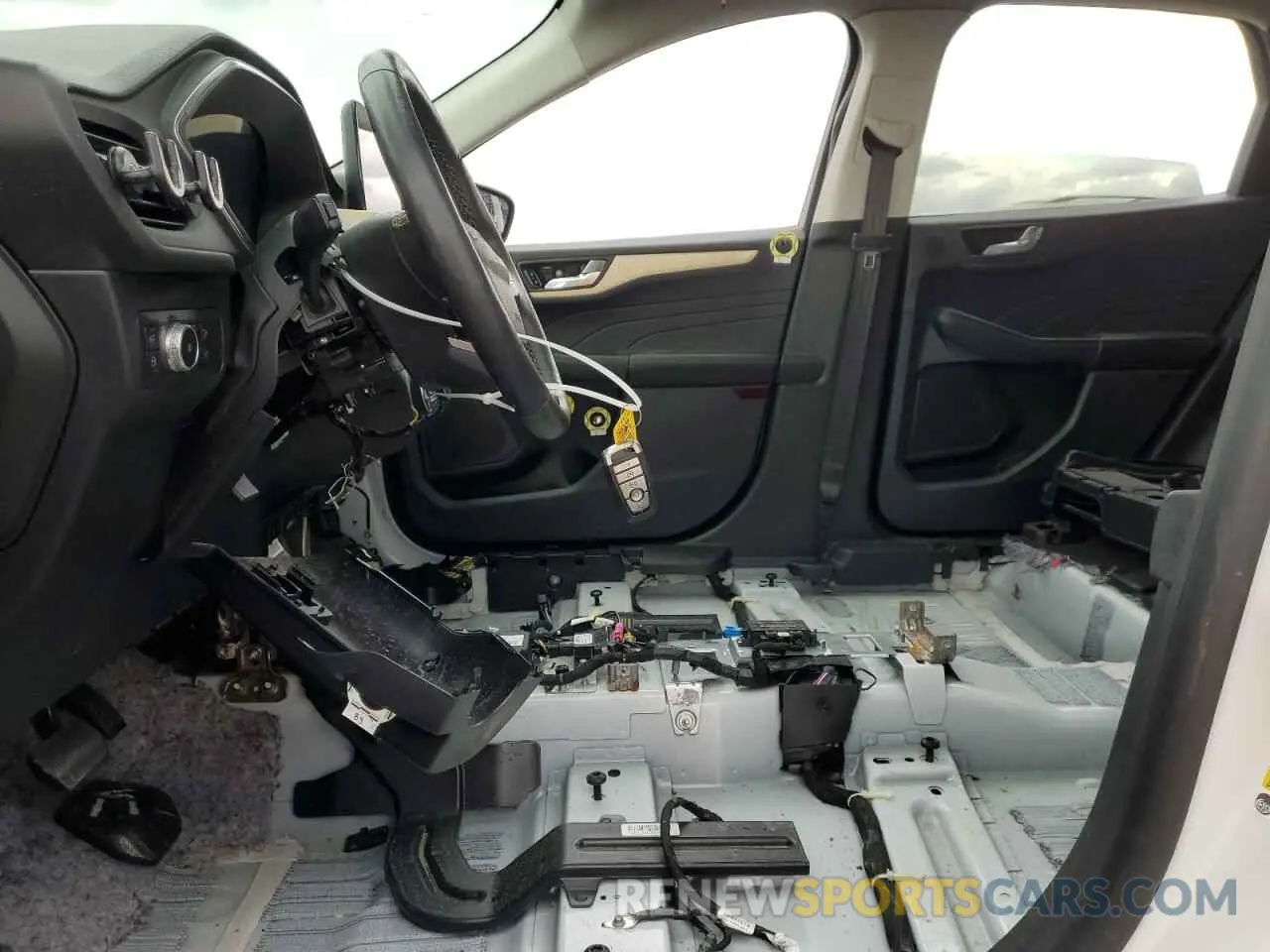 7 Photograph of a damaged car 1FMCU9DZ6MUB25495 FORD ESCAPE 2021