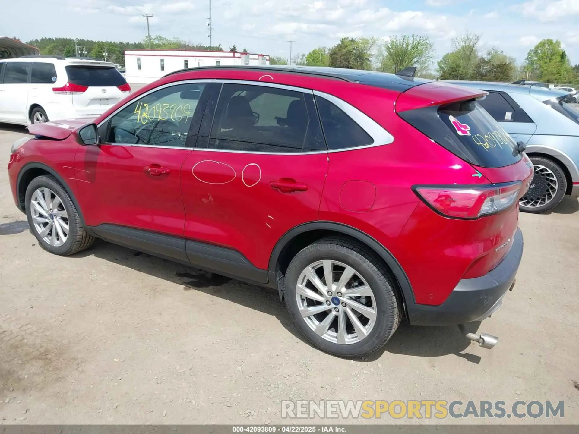 3 Photograph of a damaged car 1FMCU9DZ9MUA15184 FORD ESCAPE 2021