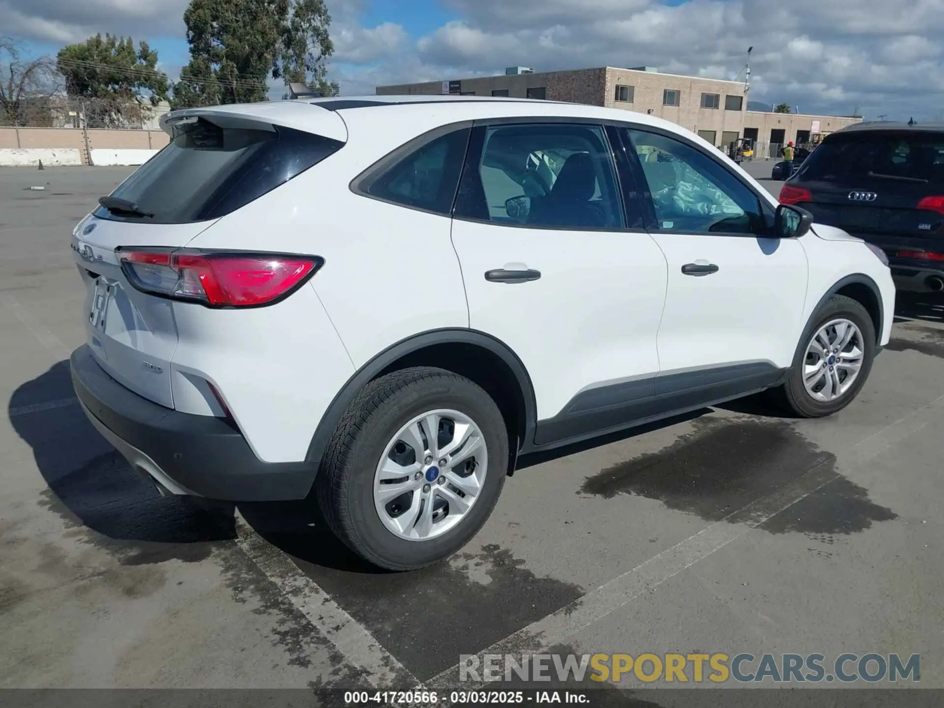 4 Photograph of a damaged car 1FMCU9F65MUA51277 FORD ESCAPE 2021