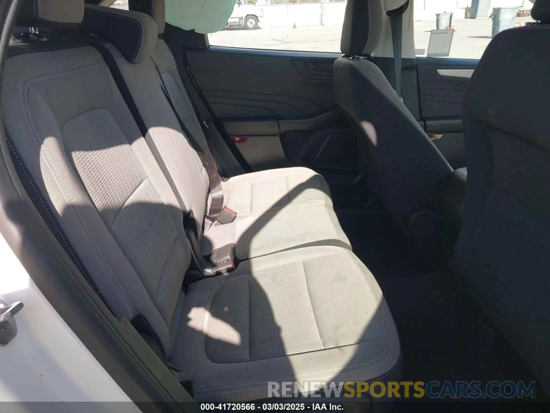 8 Photograph of a damaged car 1FMCU9F65MUA51277 FORD ESCAPE 2021