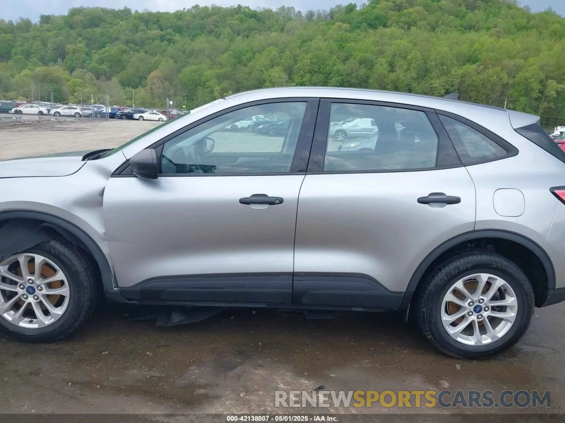 14 Photograph of a damaged car 1FMCU9F67MUB13567 FORD ESCAPE 2021