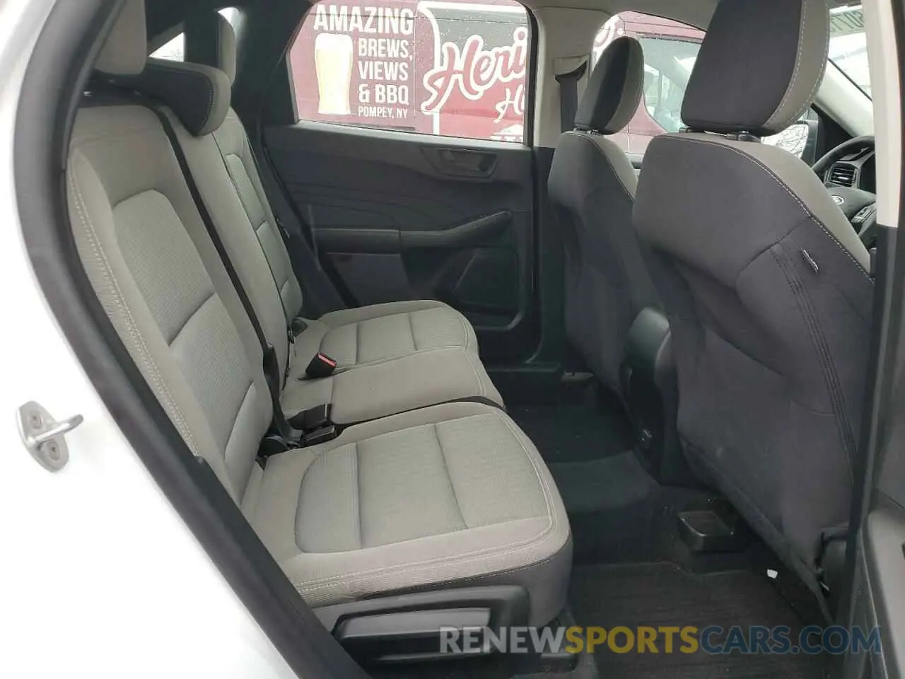10 Photograph of a damaged car 1FMCU9F68MUA50124 FORD ESCAPE 2021