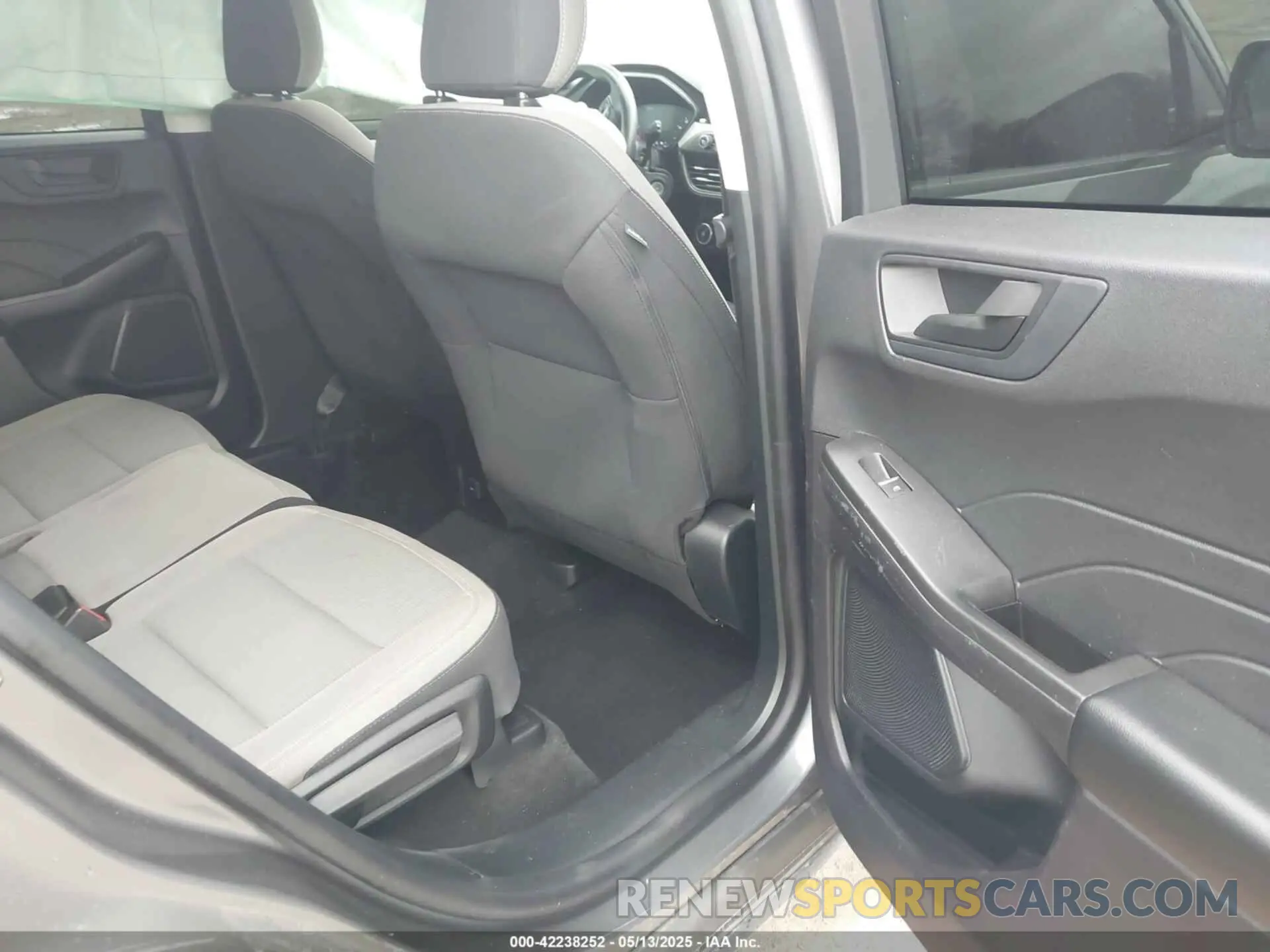 8 Photograph of a damaged car 1FMCU9F69MUA73640 FORD ESCAPE 2021