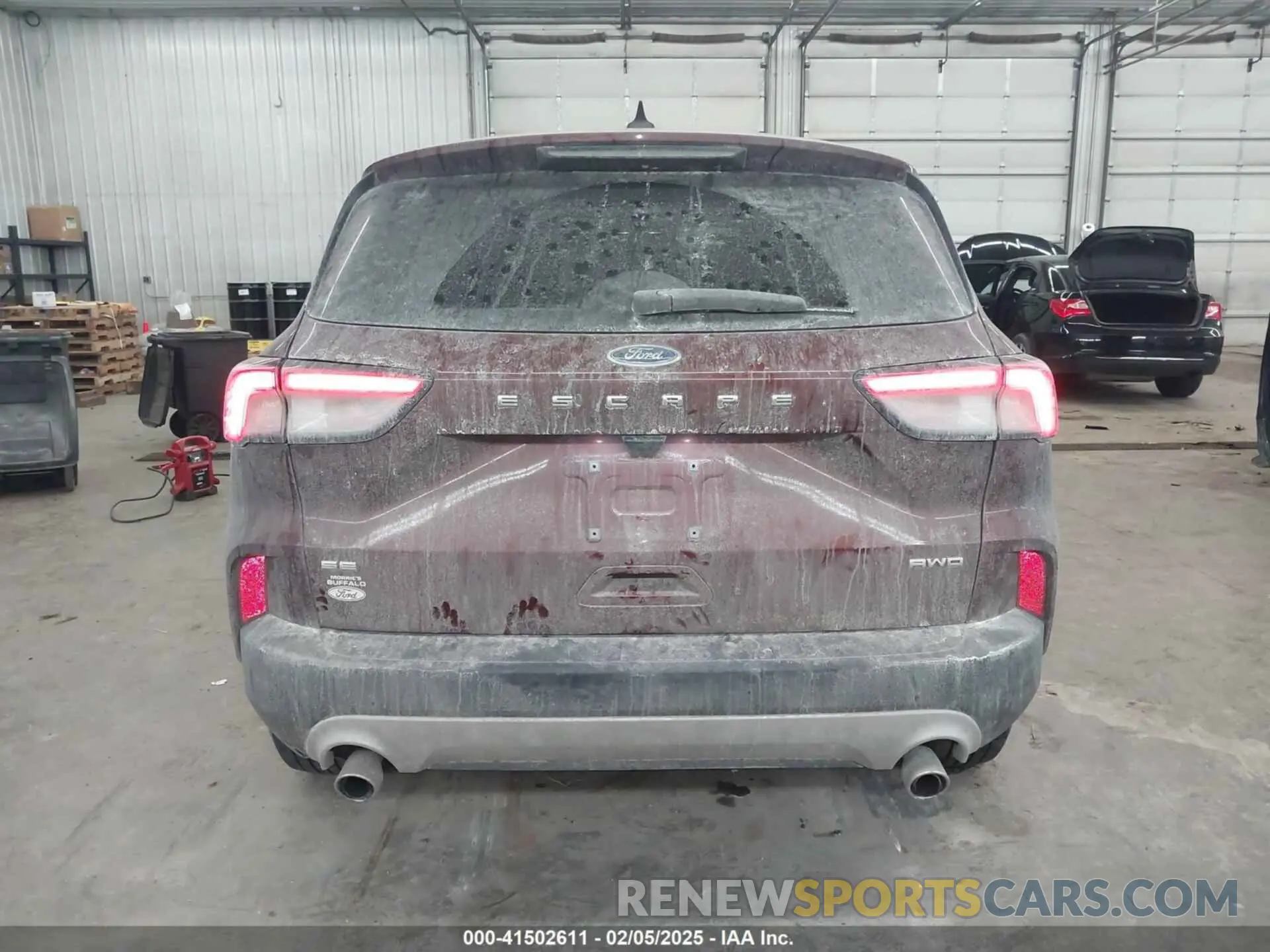 17 Photograph of a damaged car 1FMCU9G60MUA02969 FORD ESCAPE 2021