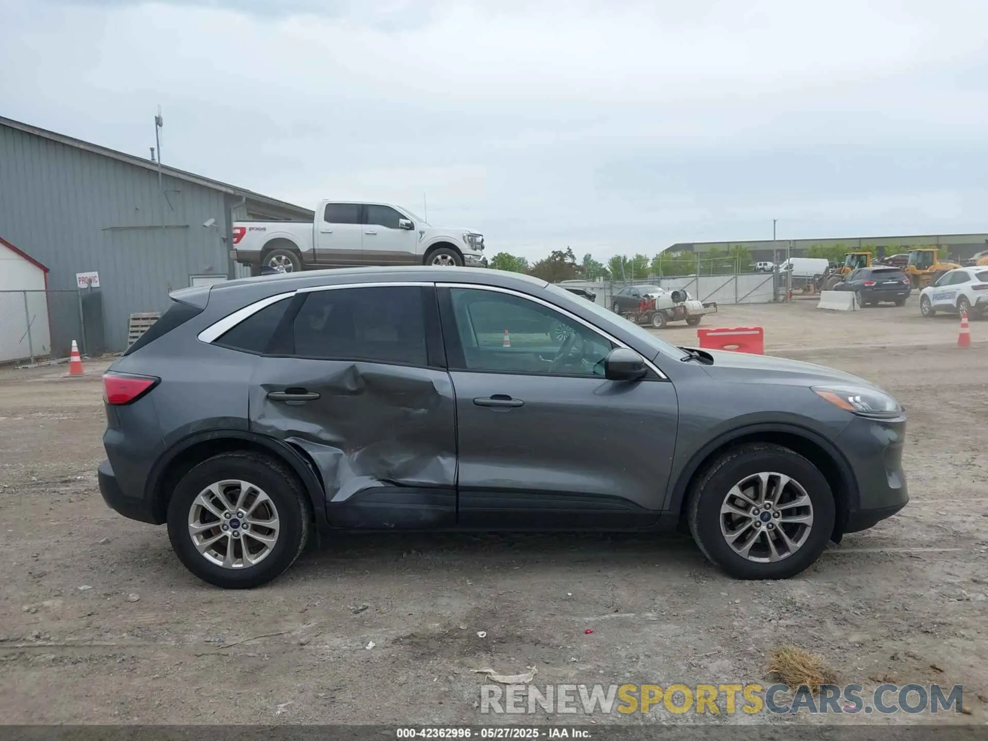 13 Photograph of a damaged car 1FMCU9G60MUA15379 FORD ESCAPE 2021